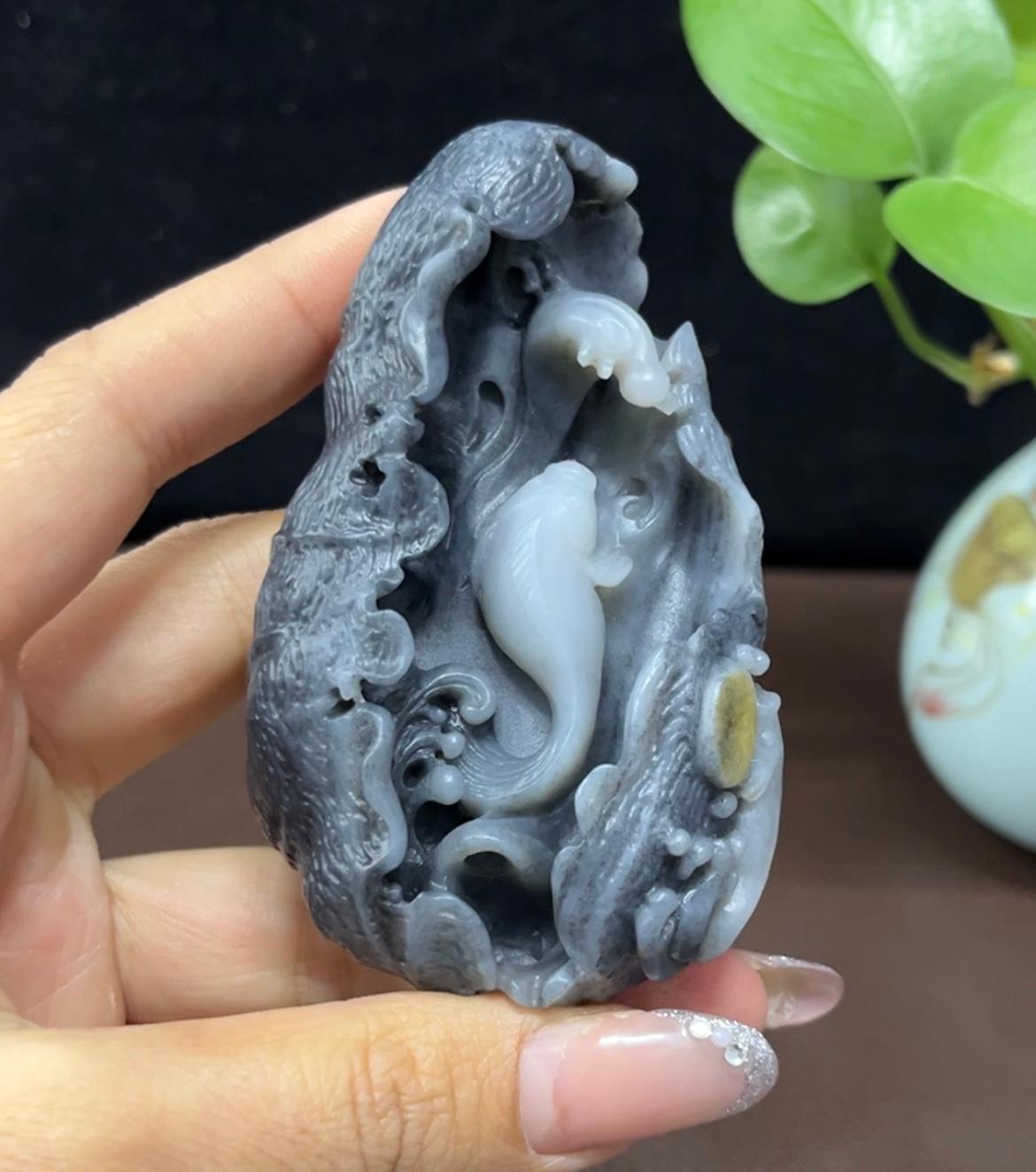 新疆和田玉籽料青花年年有余手把件摆件（137.1g）