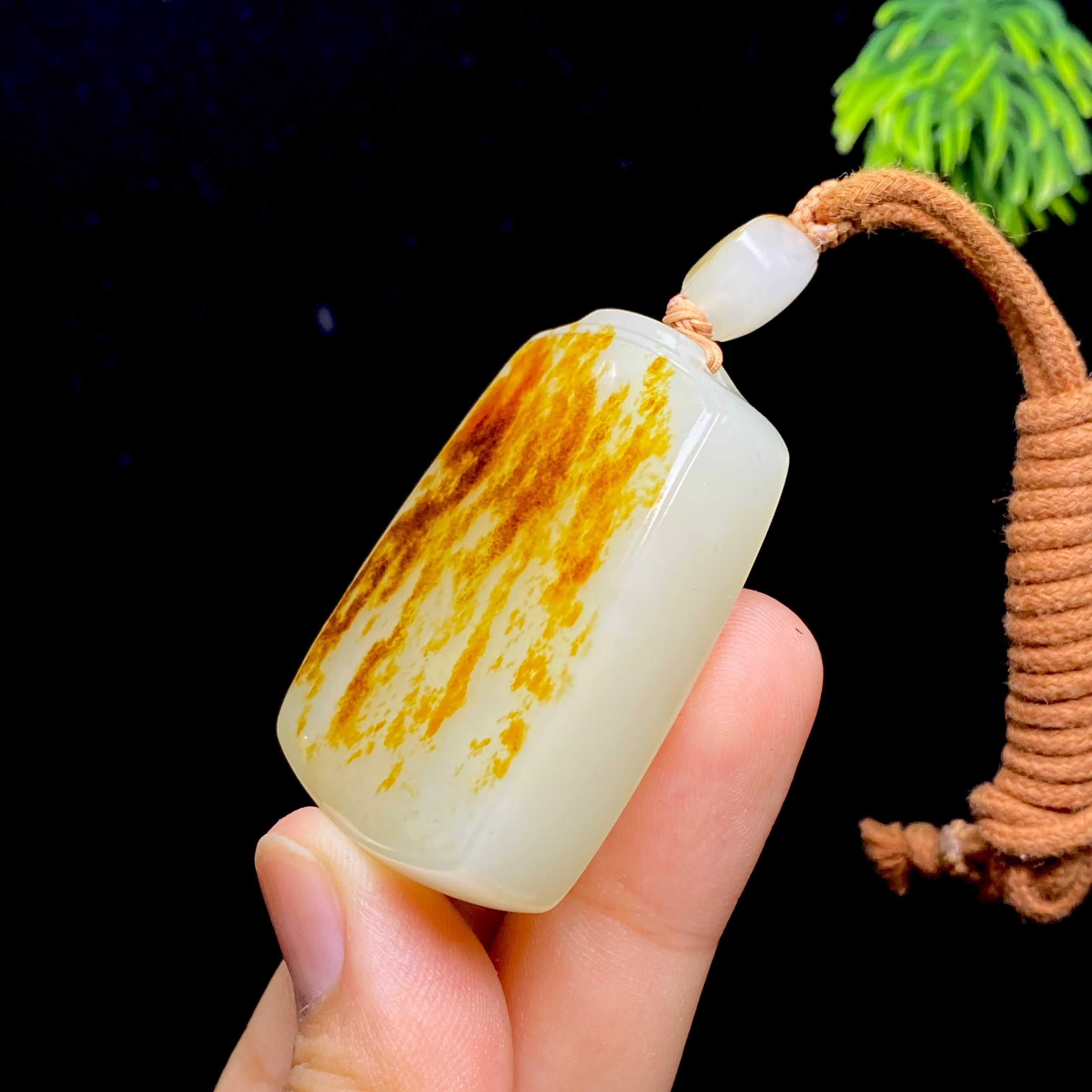 和田玉籽料无事牌（45.5g）