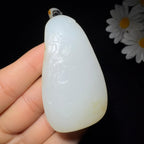 和田玉籽料羊脂白玉大势至菩萨（66.8g）