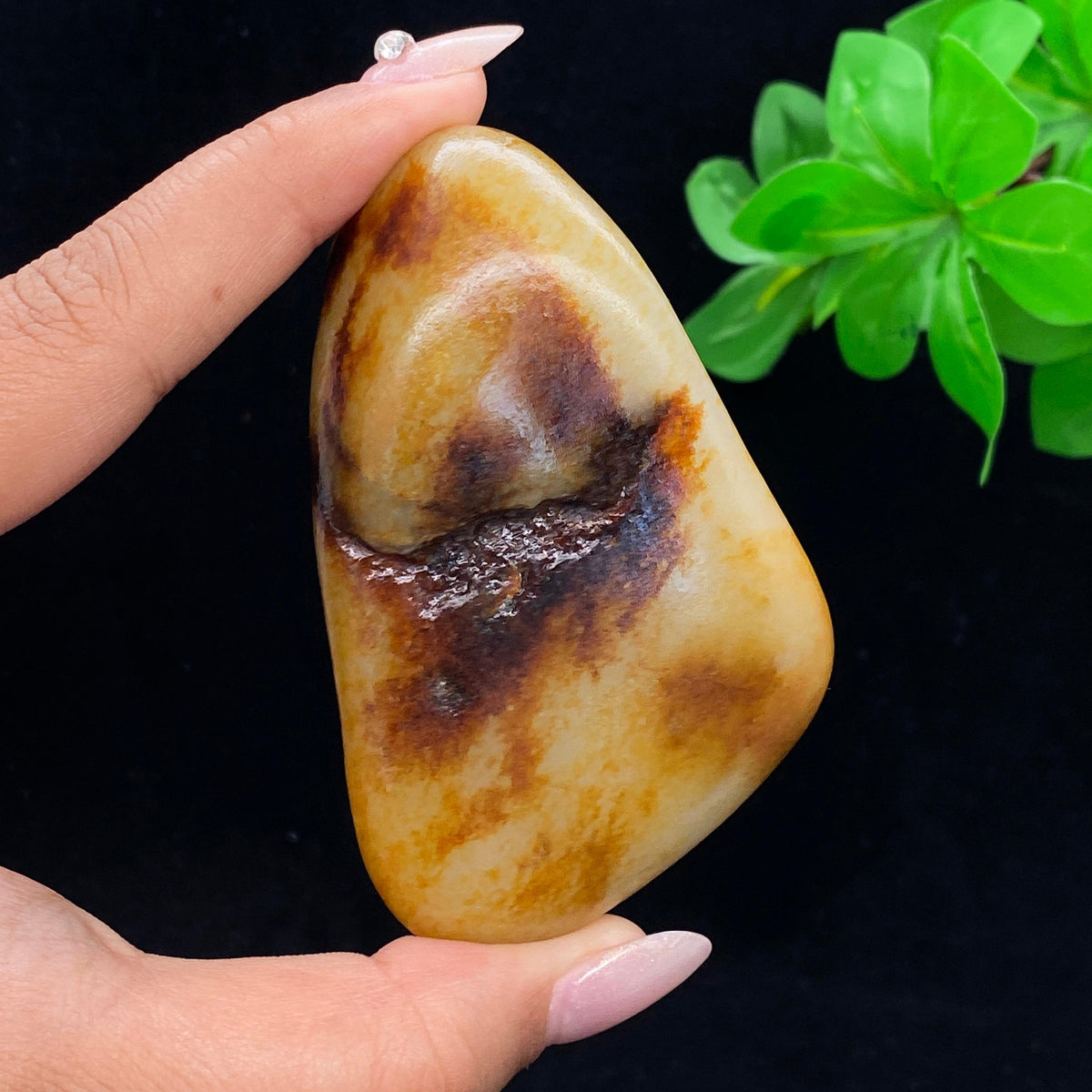 和田玉聚红皮籽料手把件（180g）
