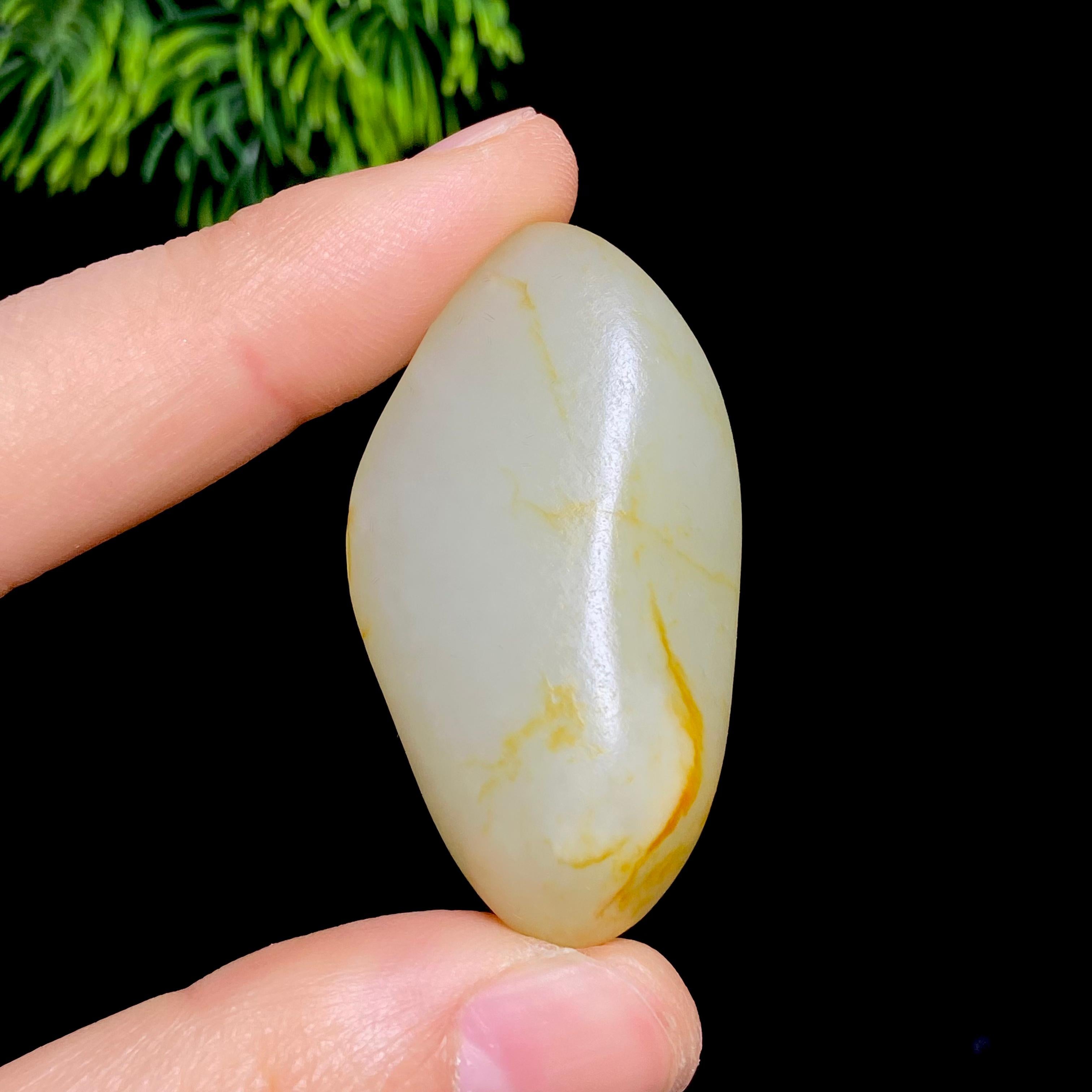 和田玉洒金皮籽料（23.09g）