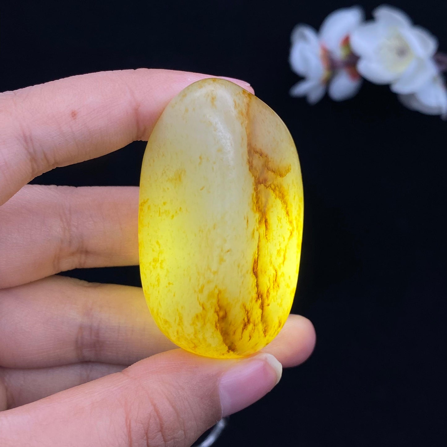 和田玉洒金皮籽料手把件（76.5g）