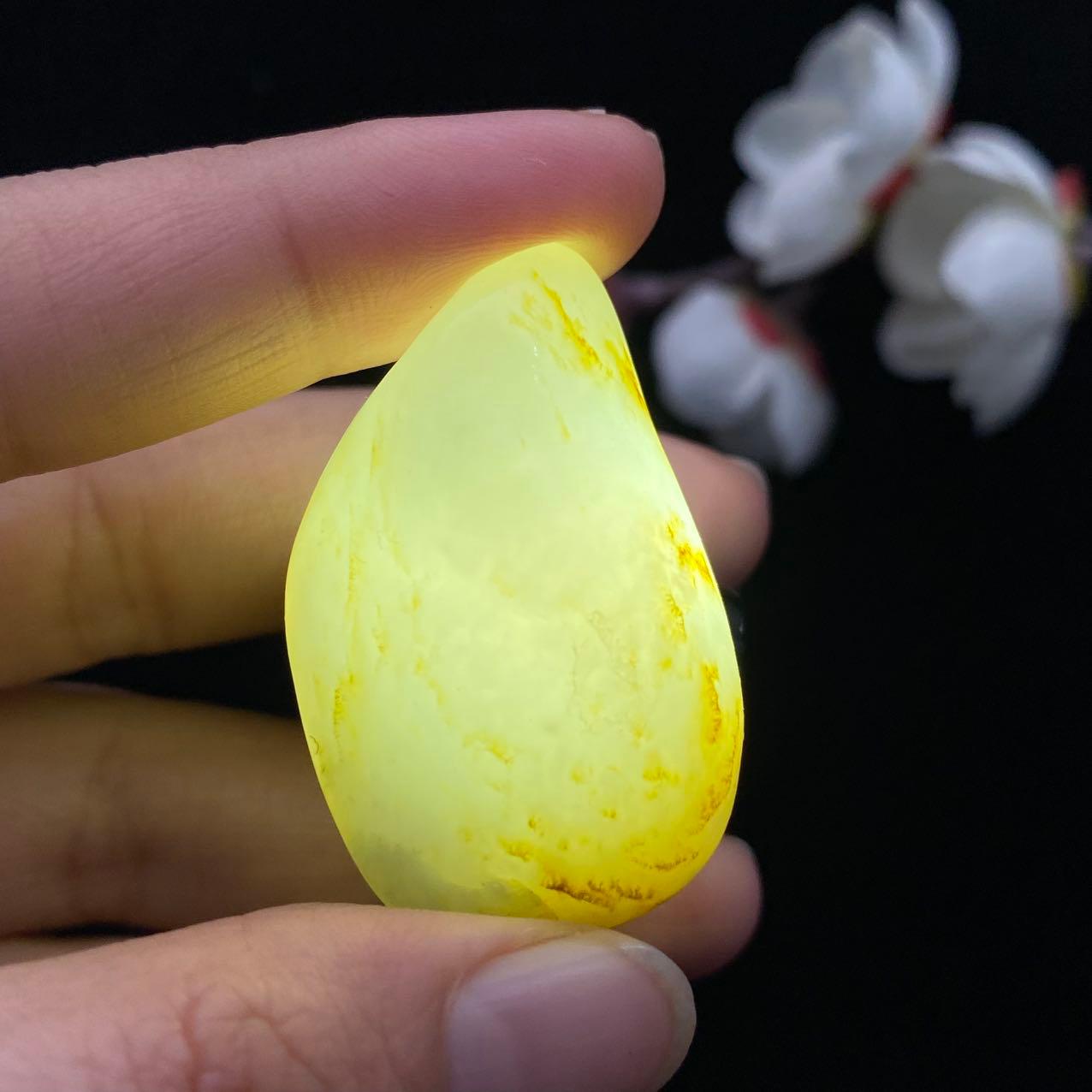 和田玉洒金皮籽料（19.6g）