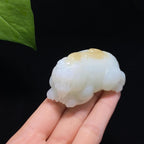 高品质和田玉且末糖白貔貅手把件