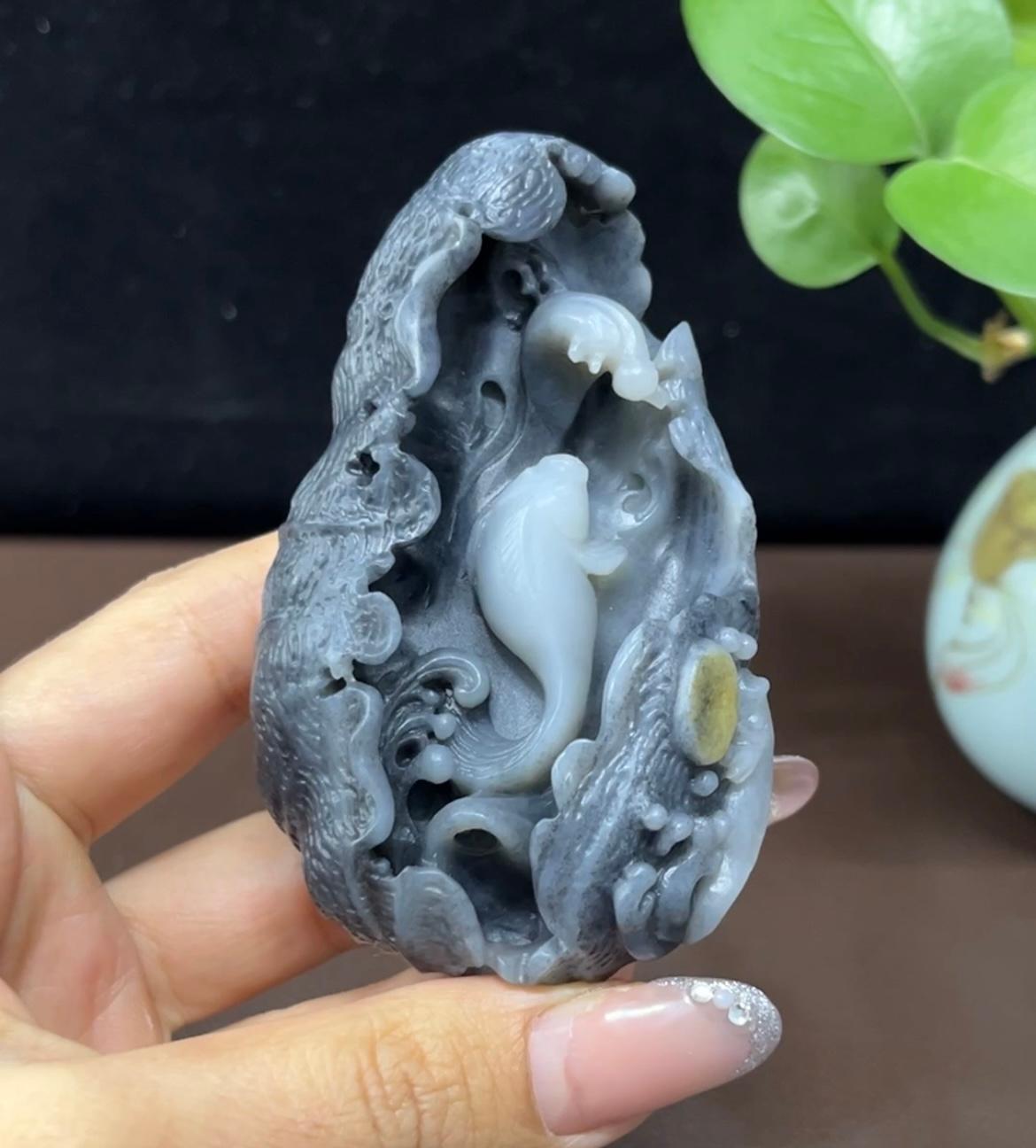 新疆和田玉籽料青花年年有余手把件摆件（137.1g）