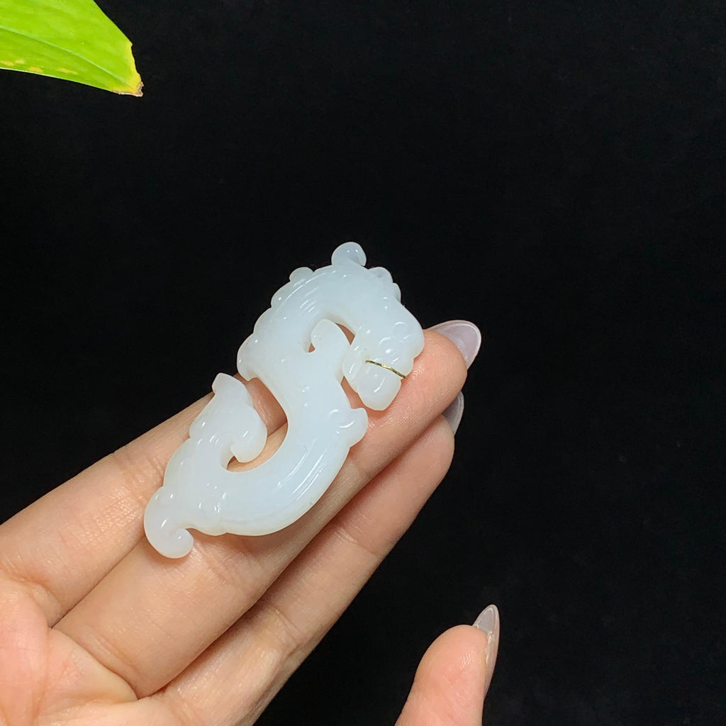 和田山料白玉仿古龙挂件（17.8g）