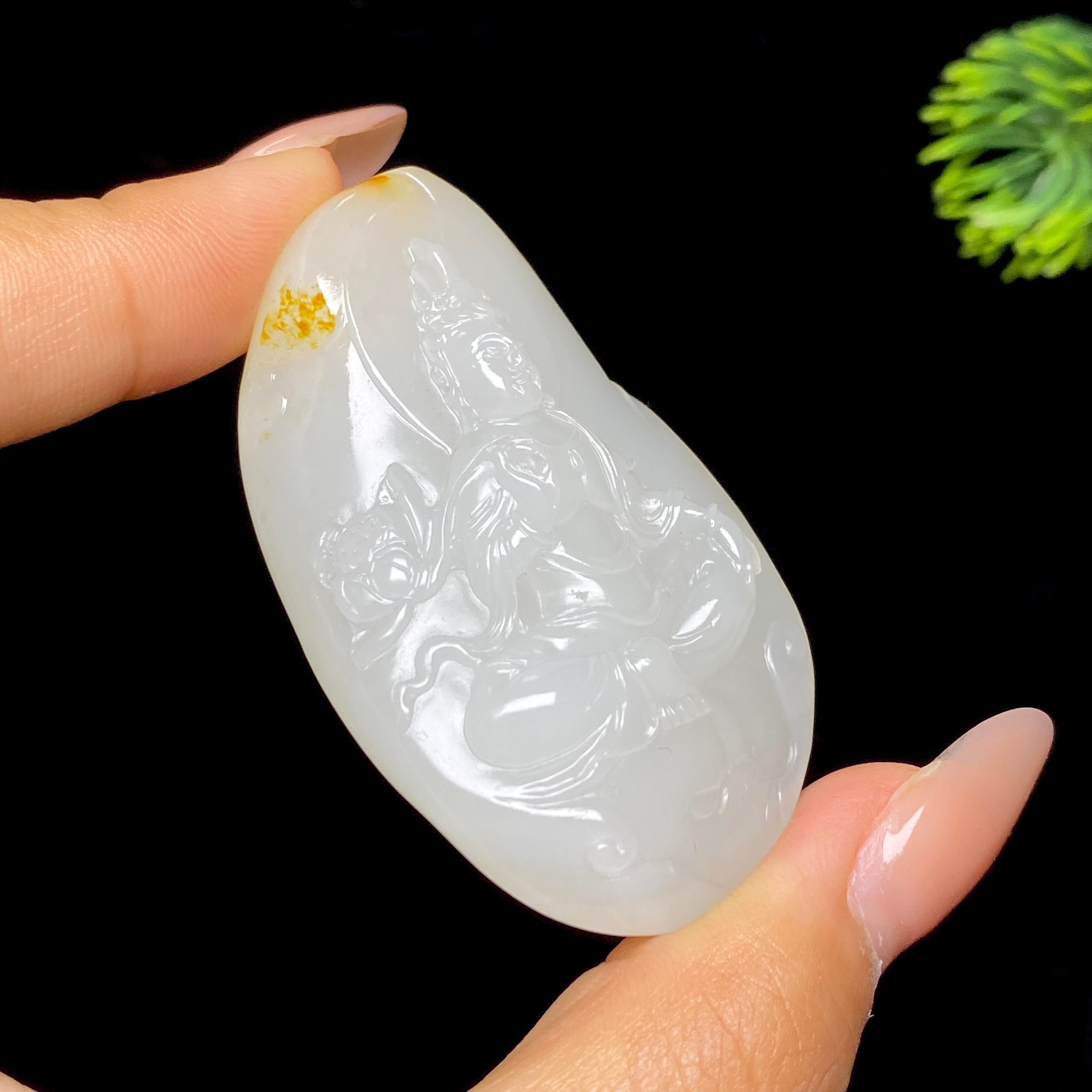 和田玉籽料观音（45.7g）