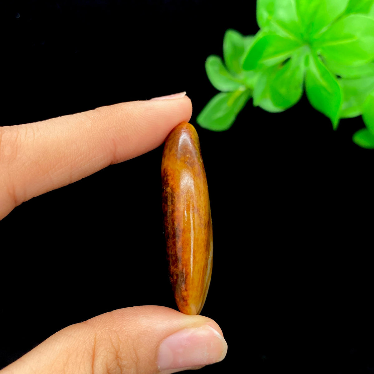 和田玉聚红皮籽料挂件（22.3g）