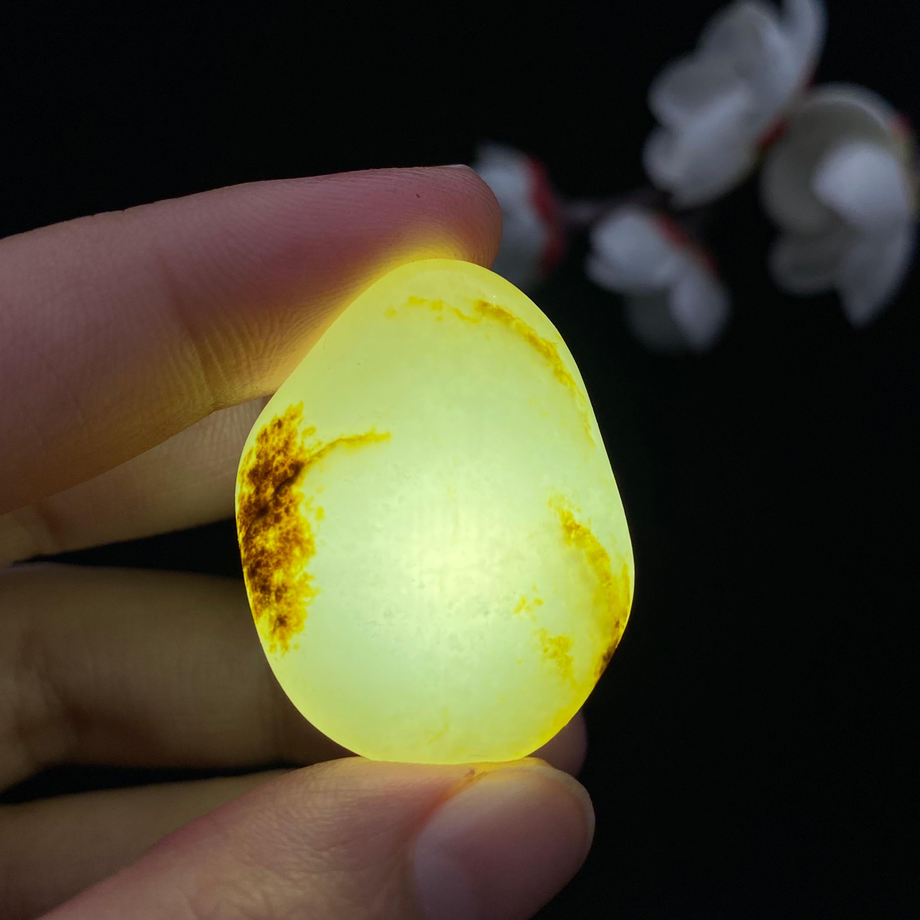 和田玉秋梨皮籽料吊坠籽（14.1g）