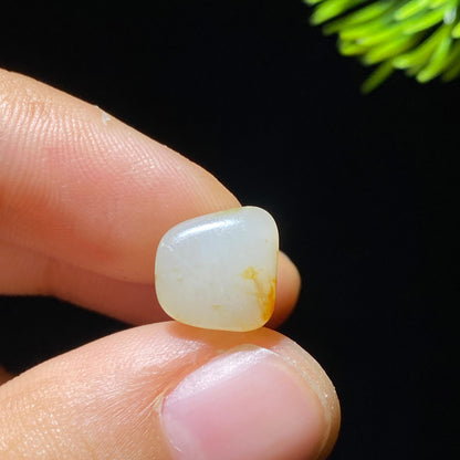 和田玉白玉红金皮籽料原石（1g）