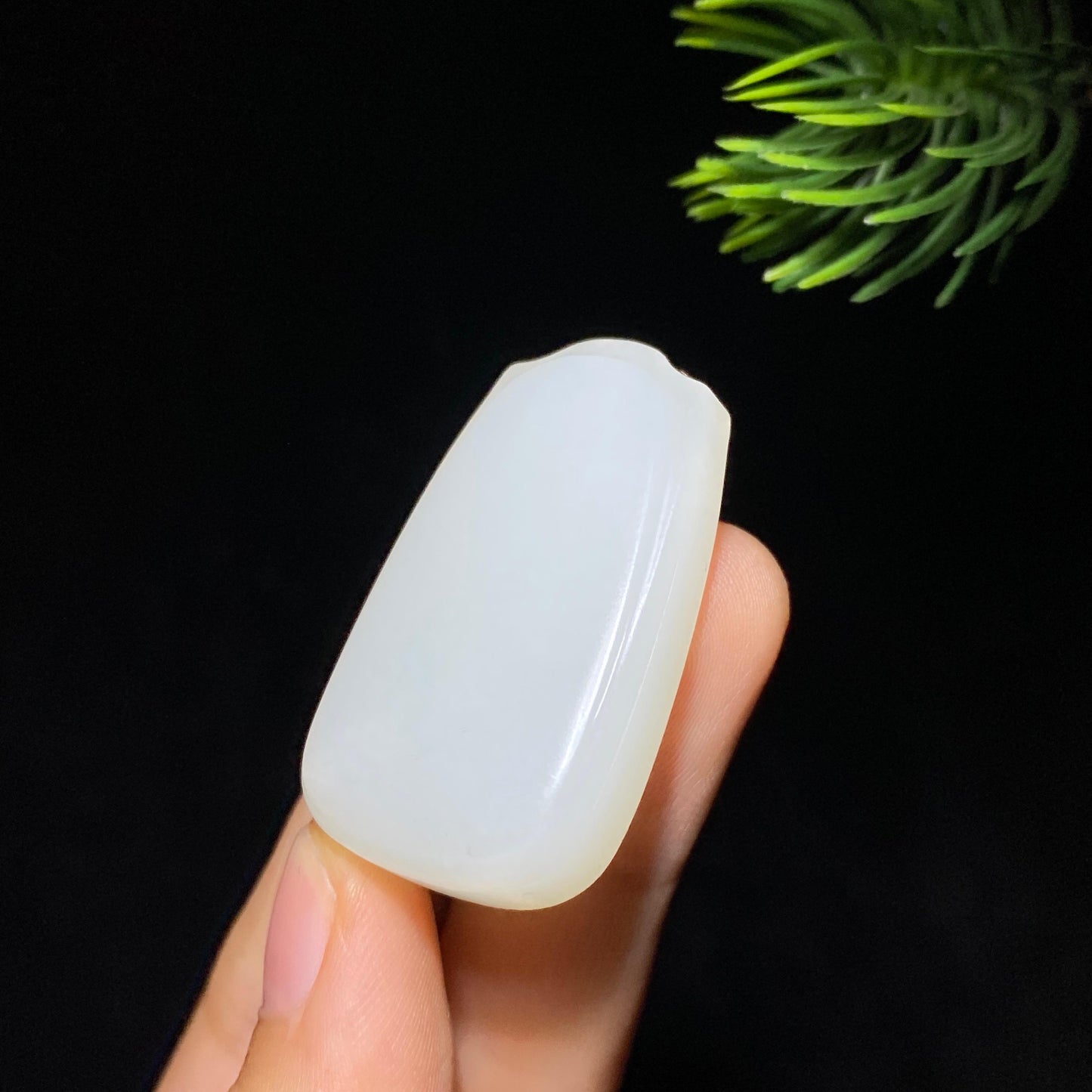 和田玉羊脂白玉无事牌（18.3g）