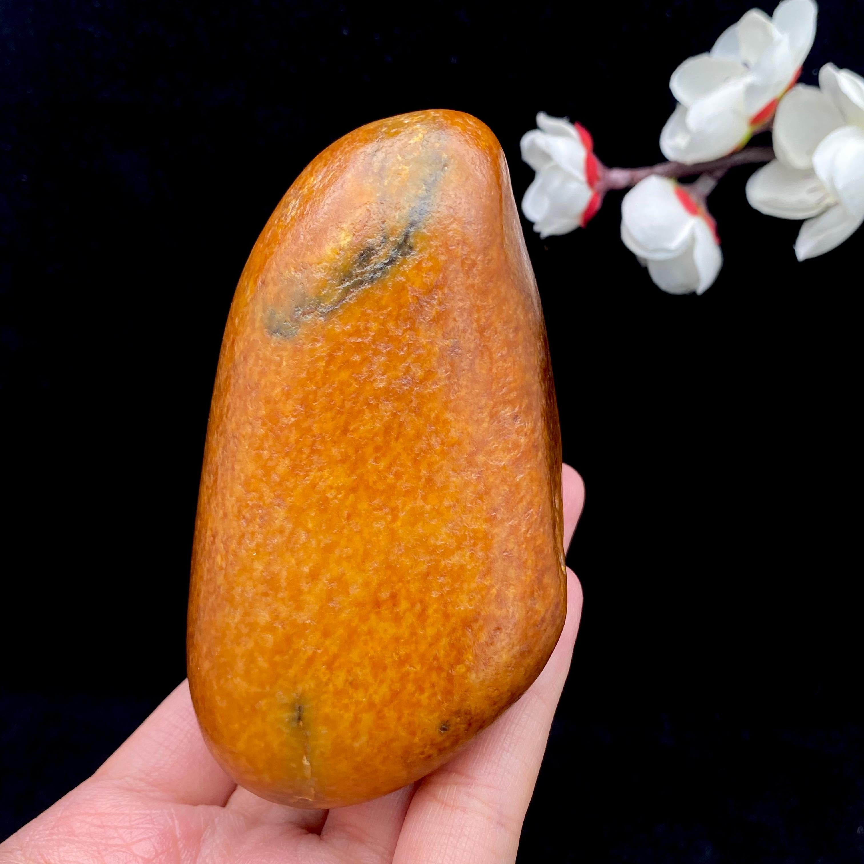 和田玉红沁皮籽料原石（428.1g）