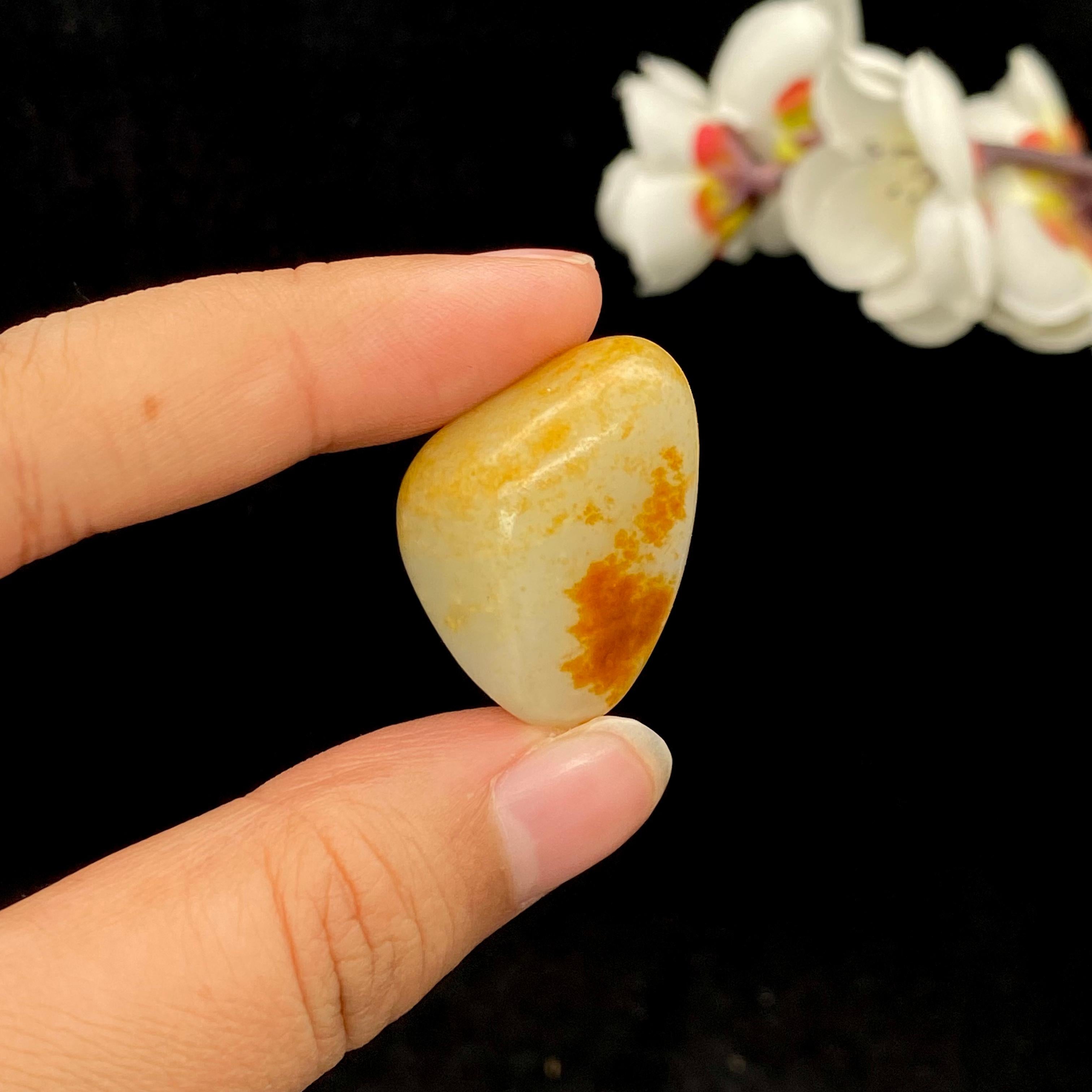 和田玉红皮籽料吊坠籽（14.1g）