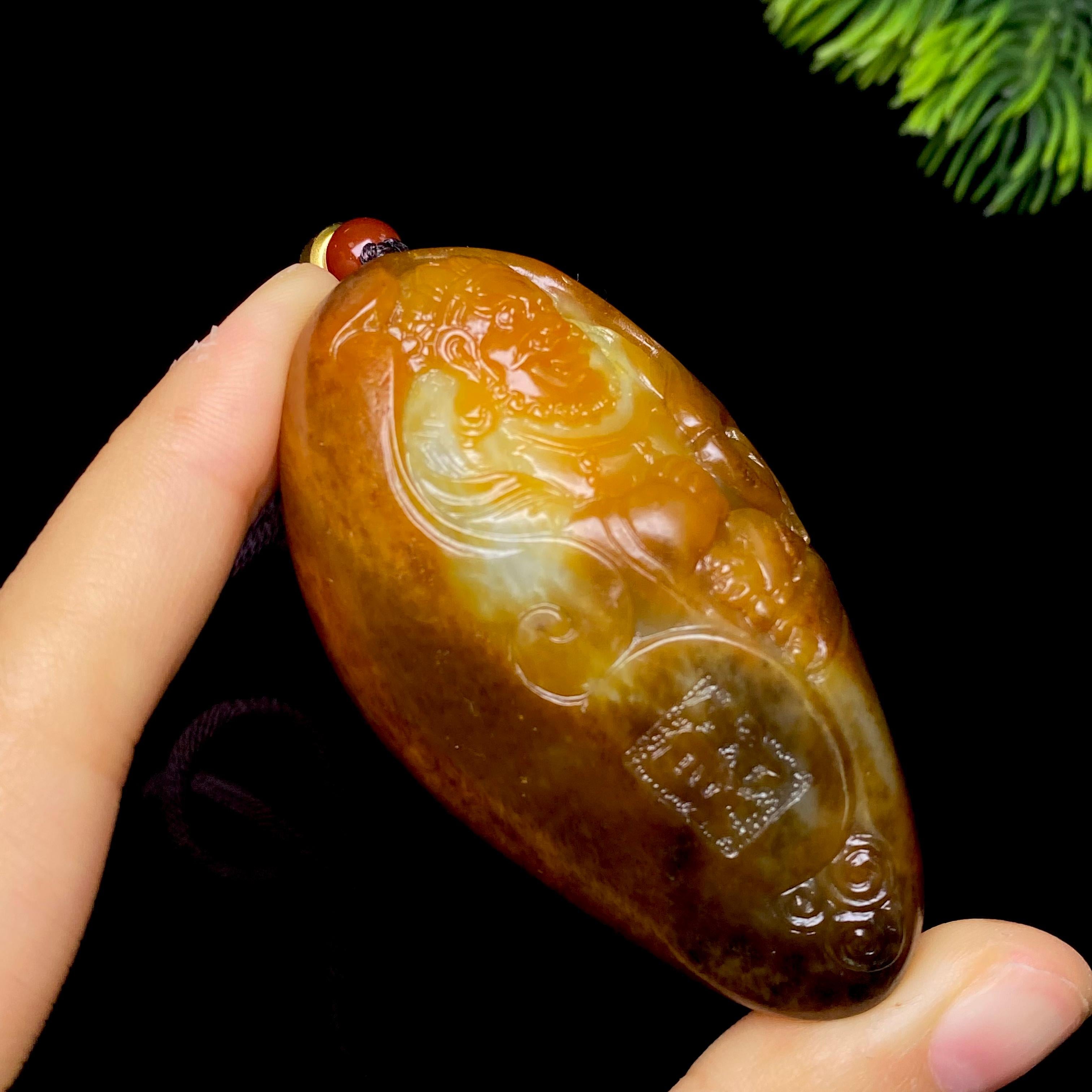 和田玉籽料财神（104.0g）