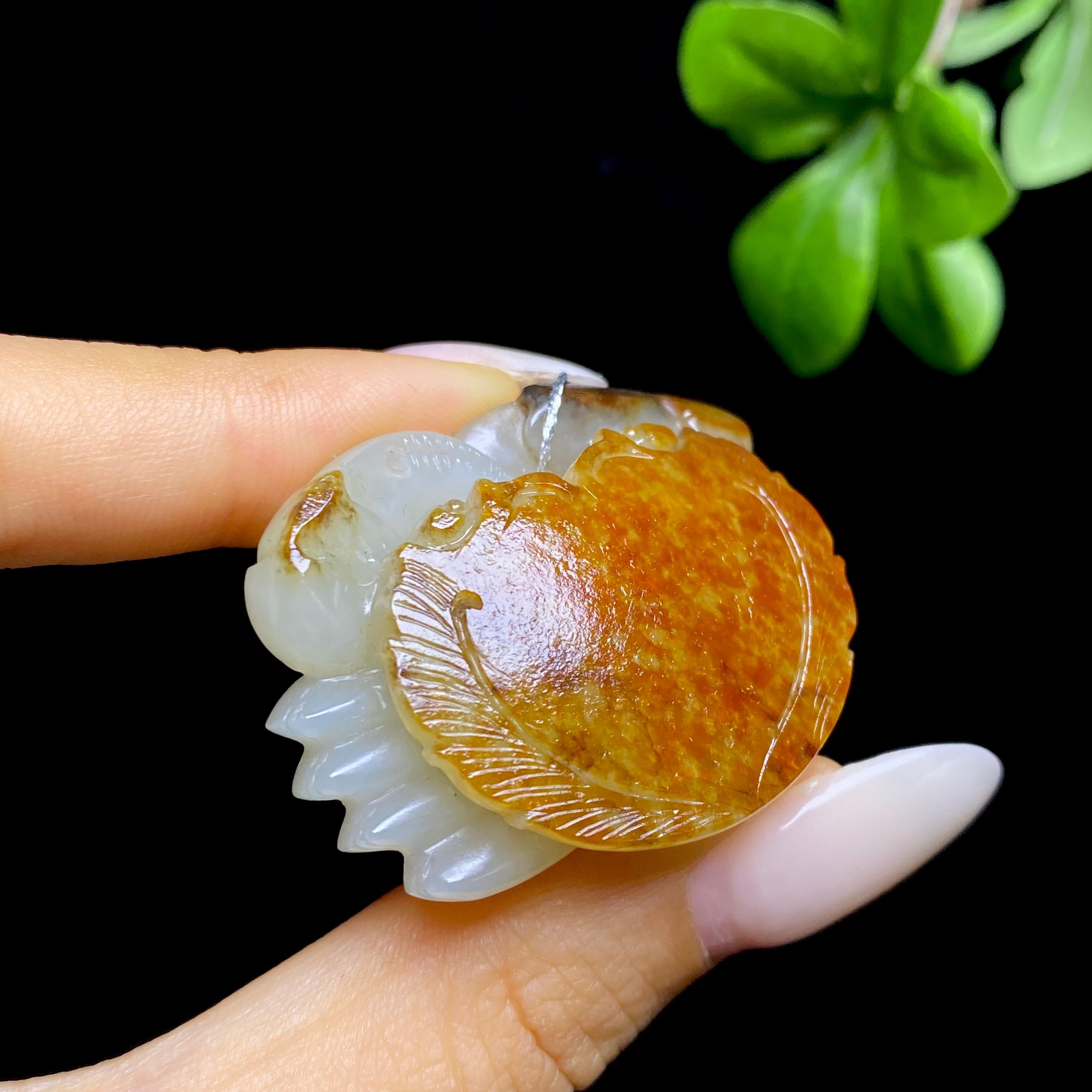 和田玉籽料八方来财HZ2606073045（27.0g）