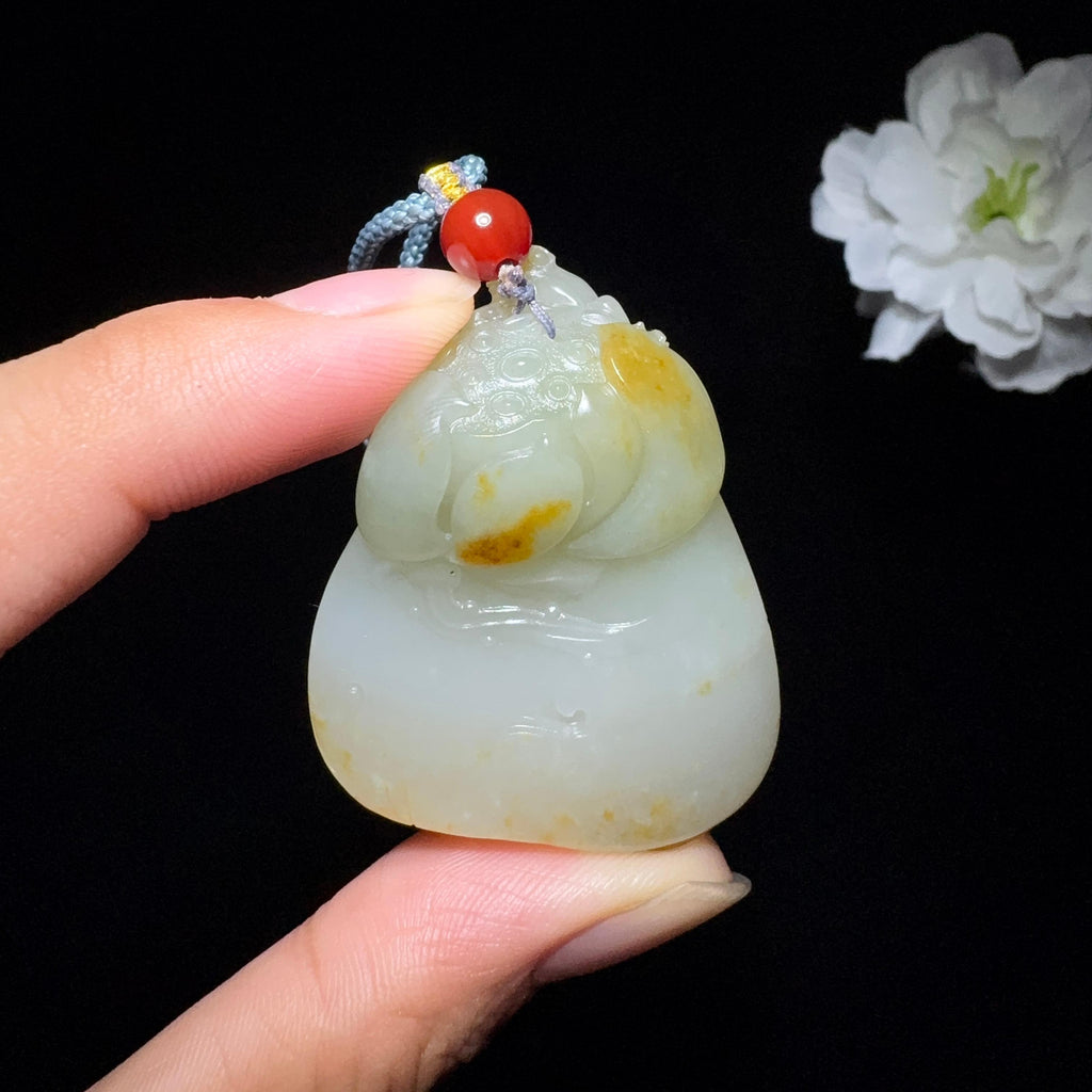 秒杀和田玉籽料呱呱来财（33.9g）