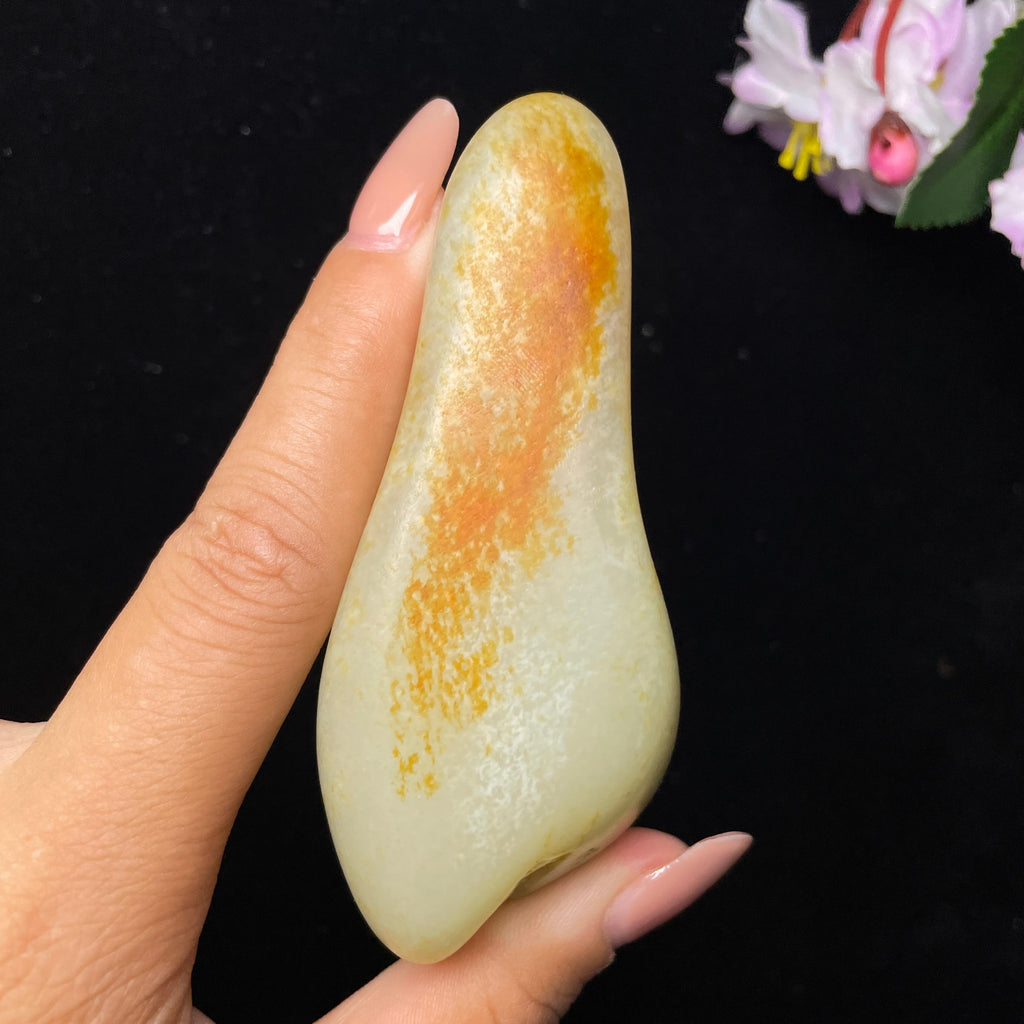 和田玉黄皮籽料挂件（127.7g）
