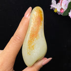 和田玉黄皮籽料挂件（127.7g）