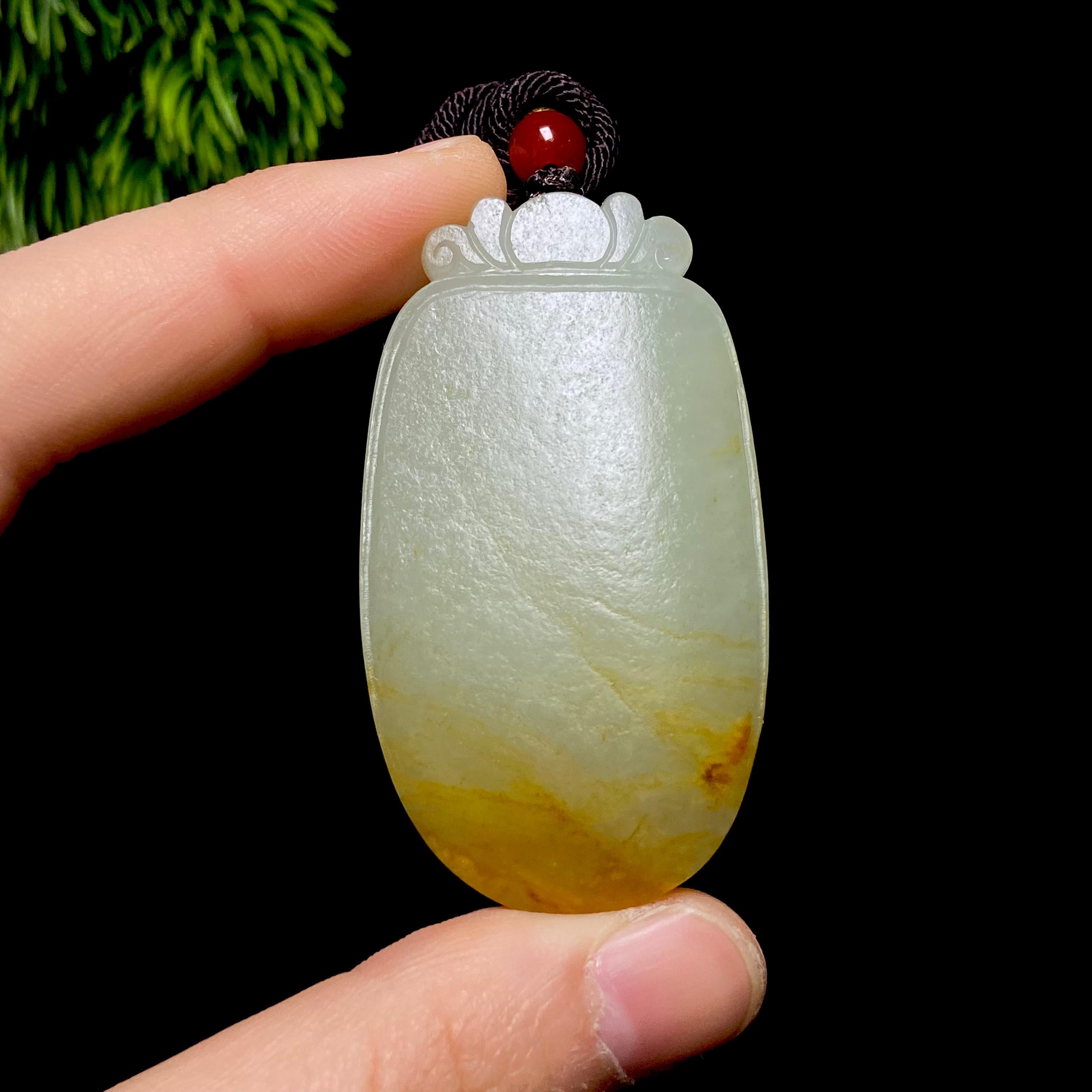 秒杀和田玉籽料无事牌（35.8g）