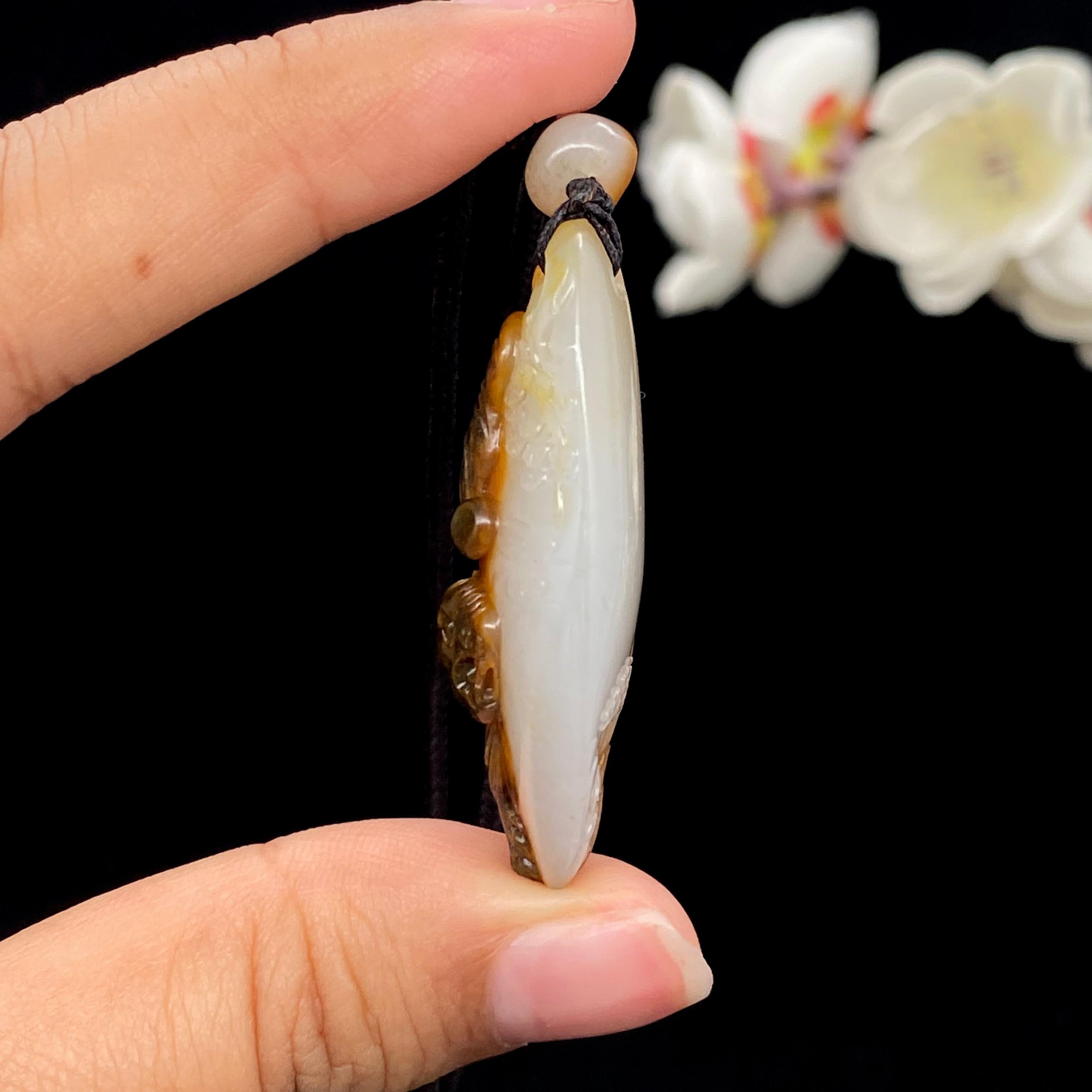 和田玉籽料【下山虎】挂件（15.7g）