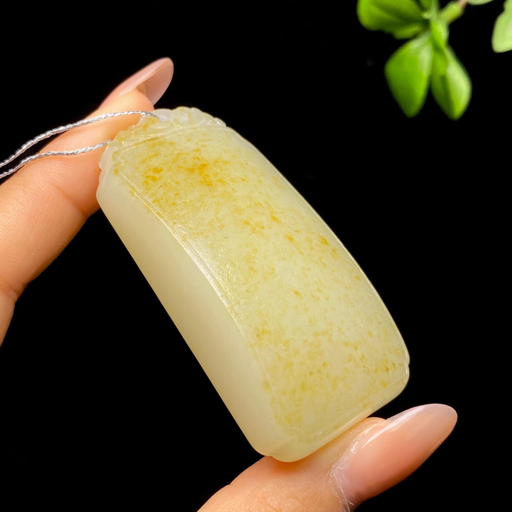 和田玉籽料无事牌（66.9g）