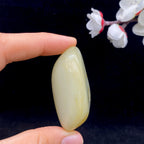 和田玉洒金皮籽料手把件（73.3g）