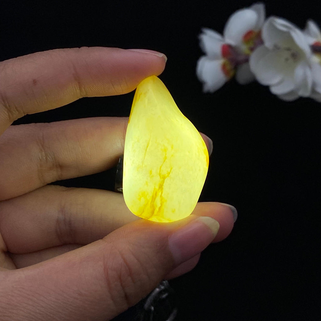 和田玉洒金皮青花底籽料挂件（22.6g）
