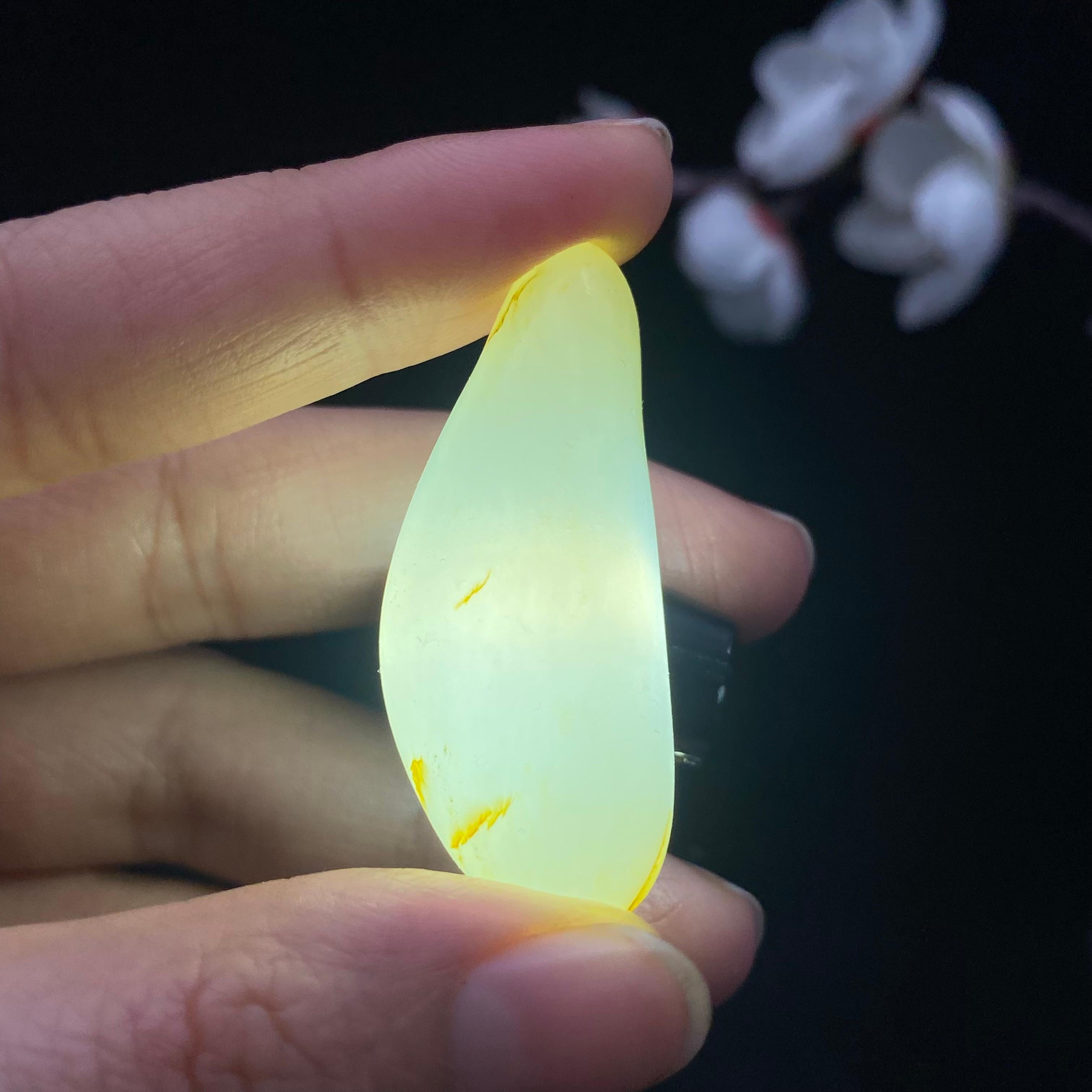 和田玉洒金皮籽料吊坠籽（14.8g）