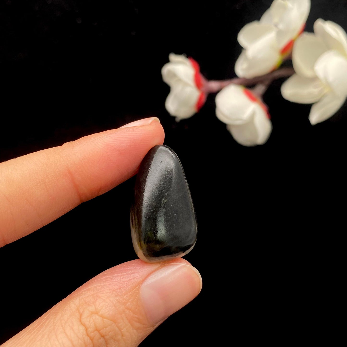 和田玉青花籽料原石（6.1g）