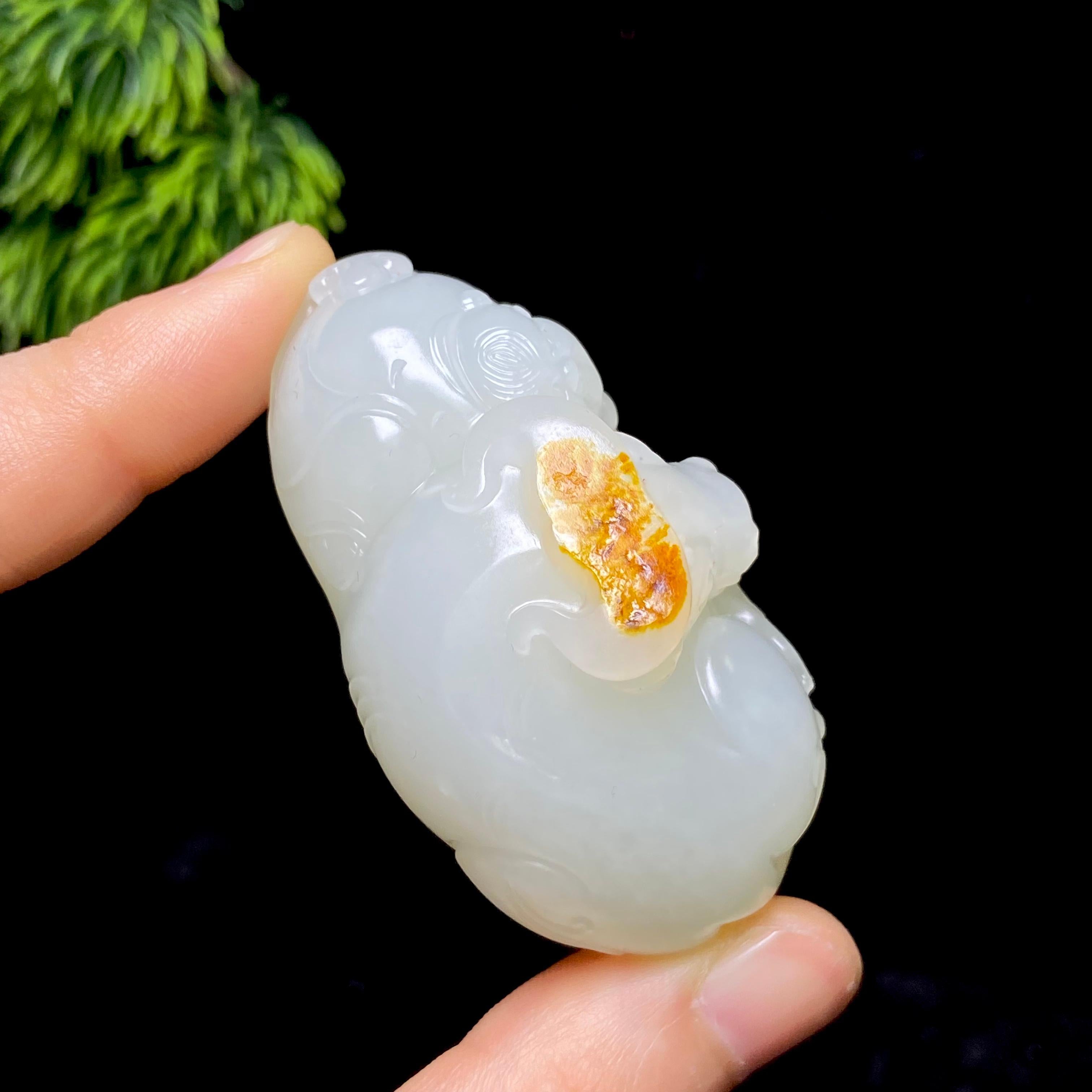 和田玉籽料牛气冲天（69.1g）