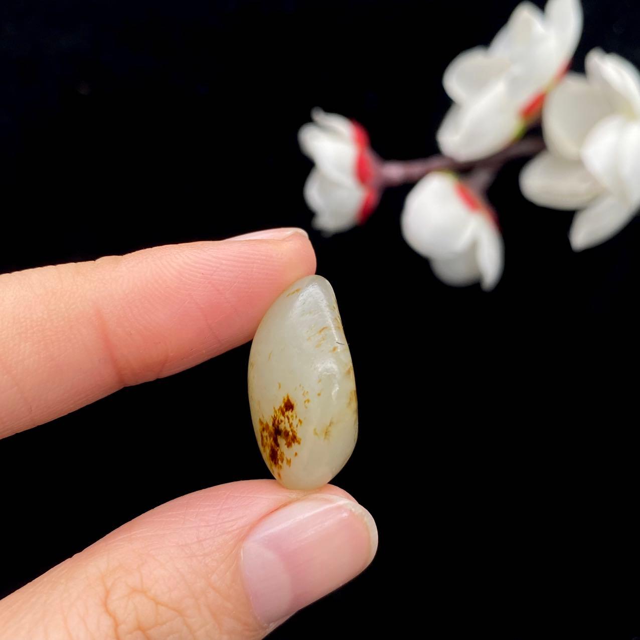 和田玉洒金皮籽料戒面籽（5.3g）