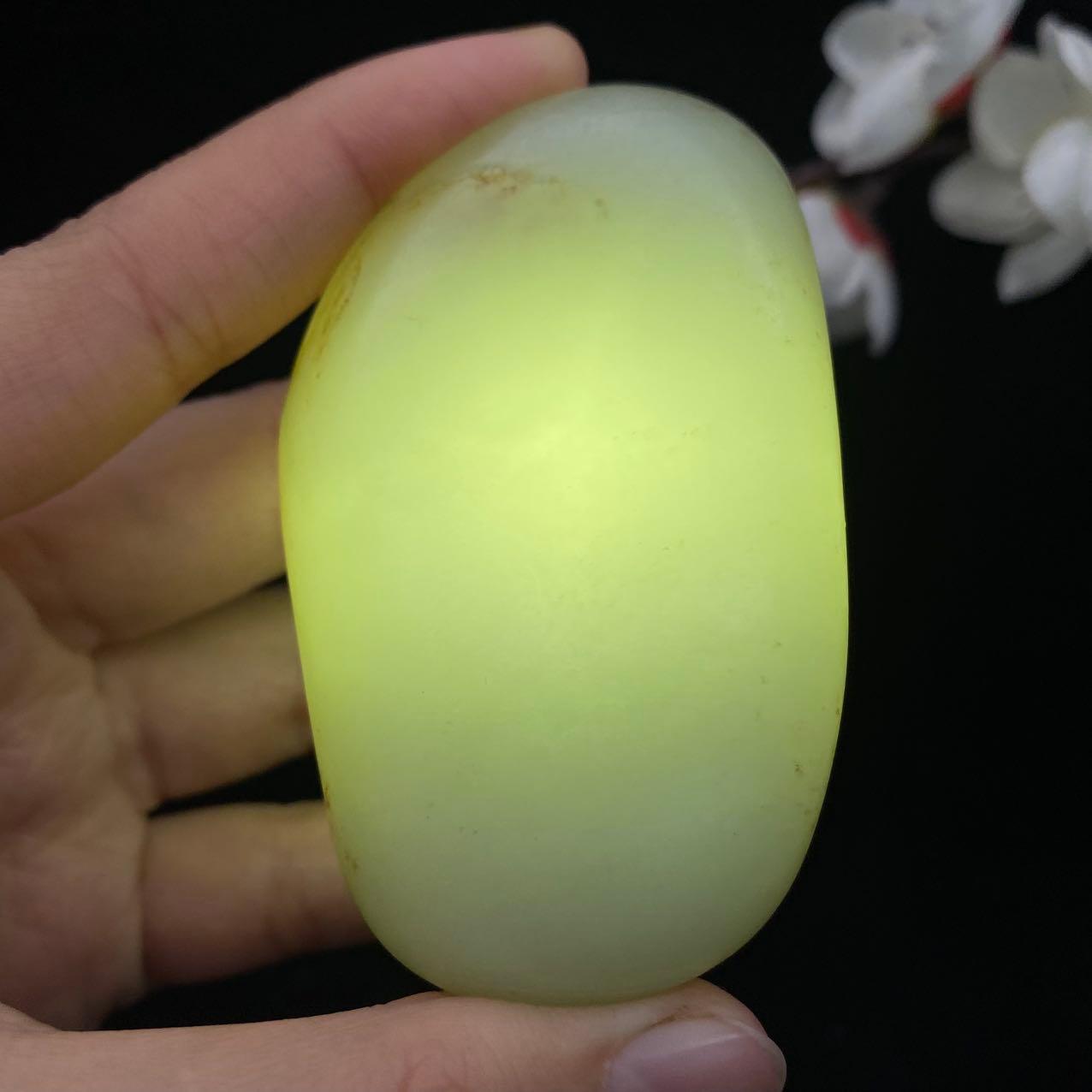 和田玉青白玉籽料原石（102.2g）
