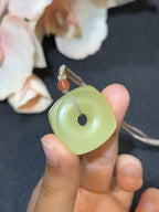 和田玉新疆若羌黄口料四方守护牌（13.0g）