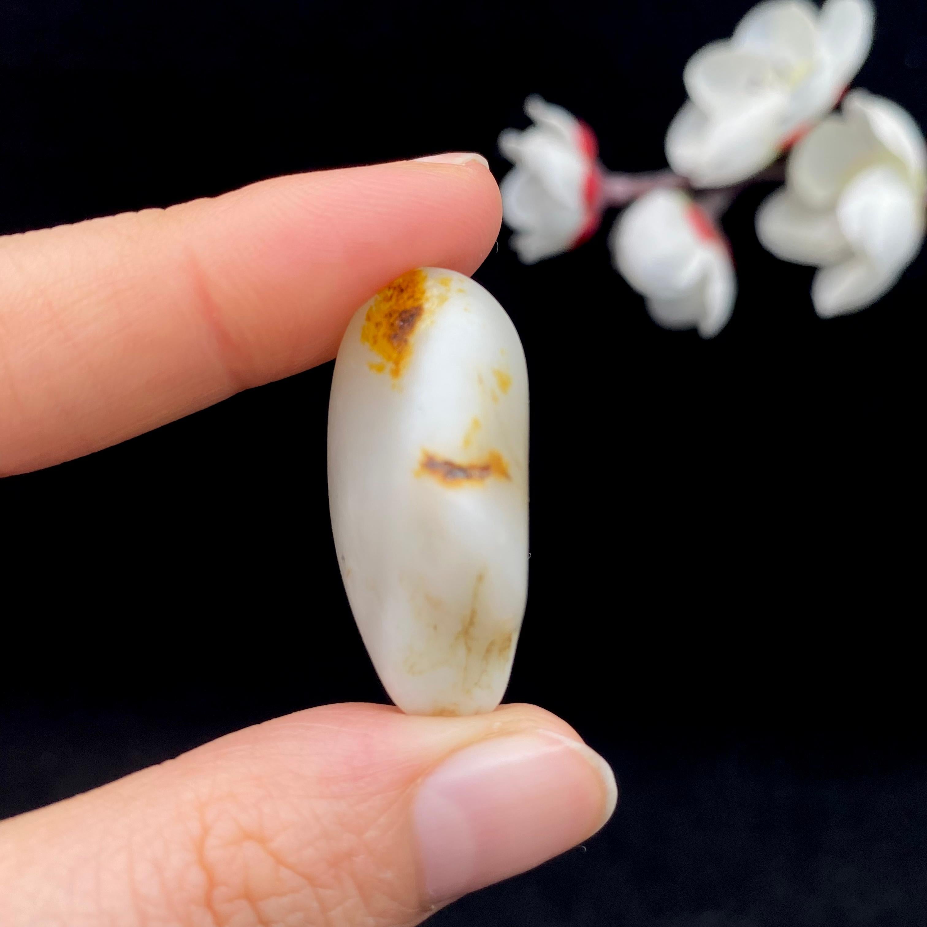 【超值推荐】和田玉黄皮籽料（14.5g）