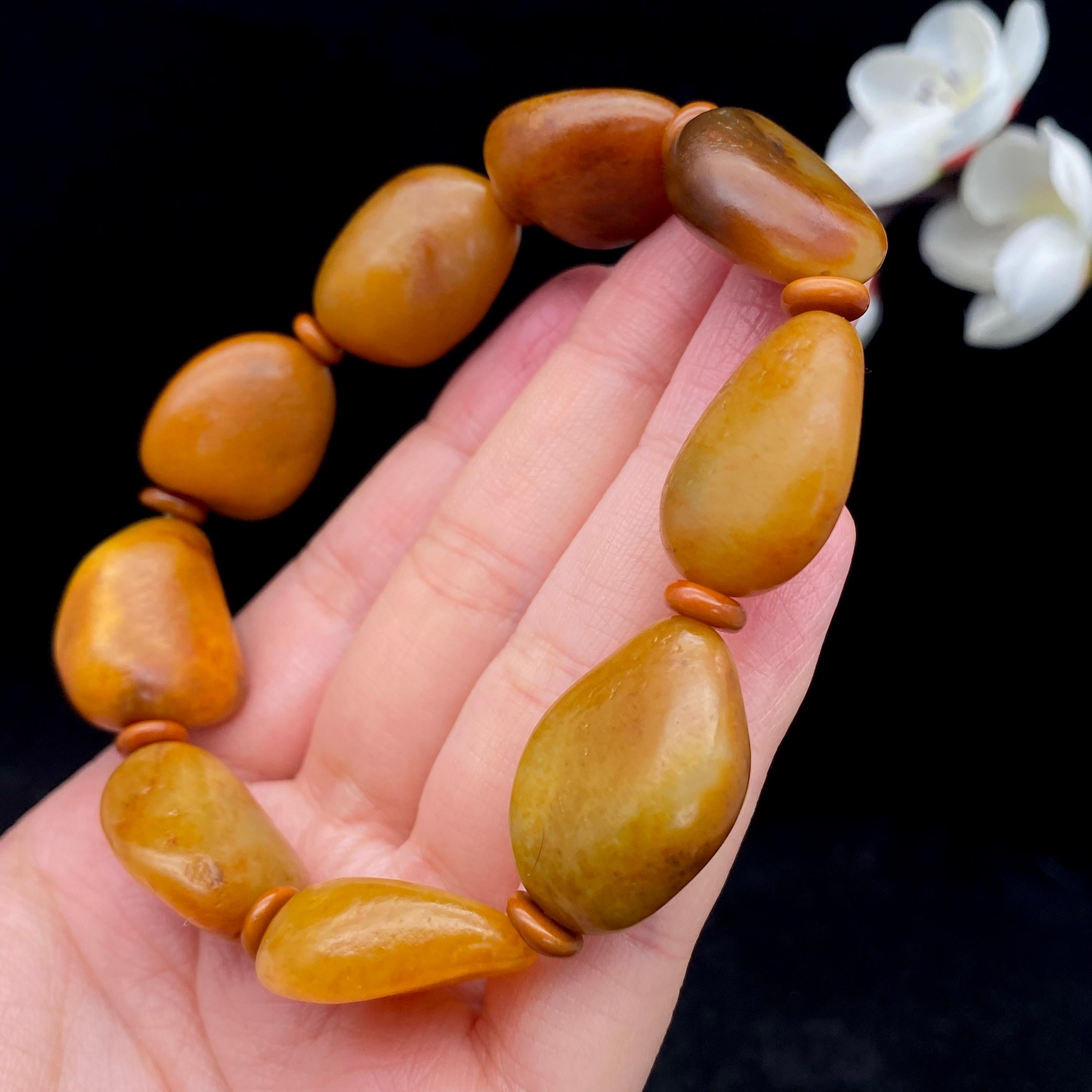 和田玉黄沁皮籽料【精品手串】（66.3g）