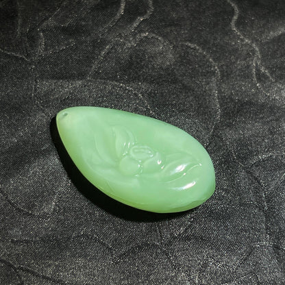 和田玉且末碧玉黑羊洞薄荷绿悟道坠（5.98g）