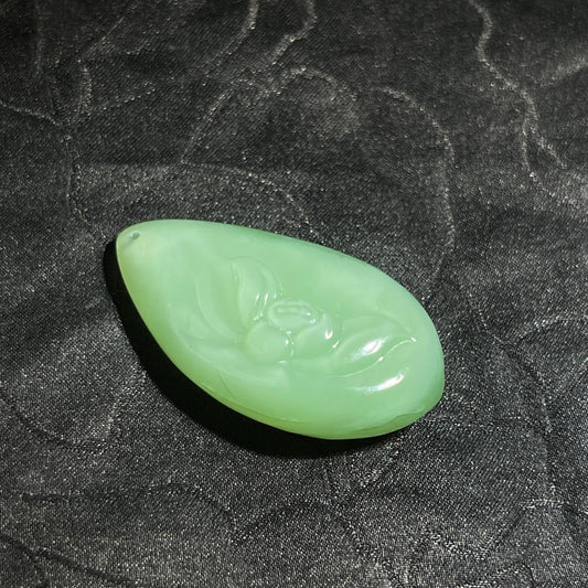 和田玉且末碧玉黑羊洞薄荷绿悟道坠（5.98g）