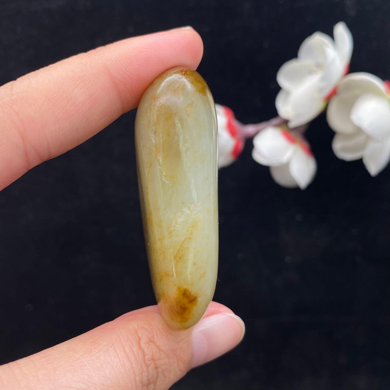 和田玉聚红皮籽料大挂件（57.1g）