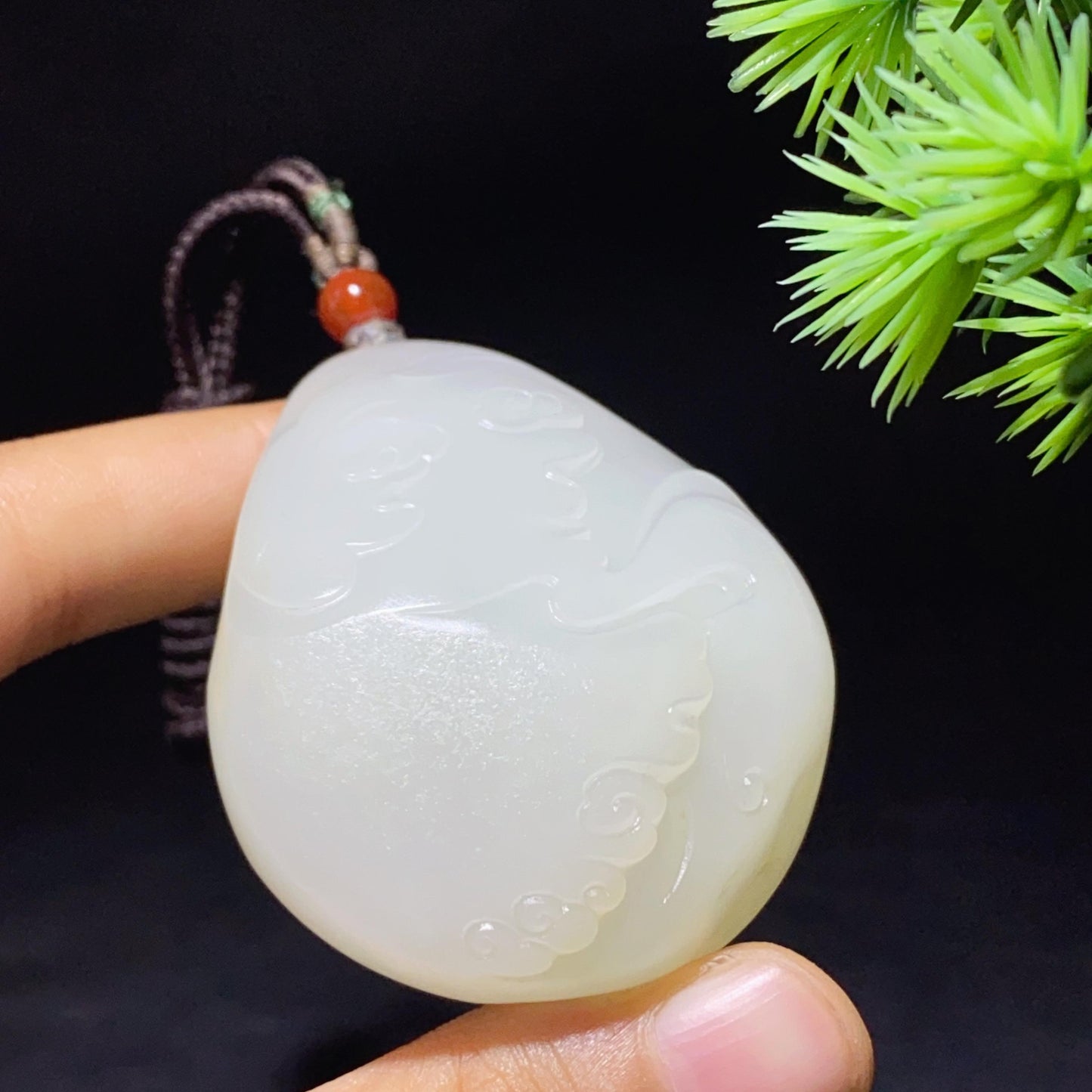 和田玉籽料观音挂件（ 68.4g ）