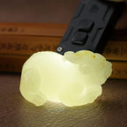 和田玉籽料洒金皮白玉貔貅挂件（76.3g）