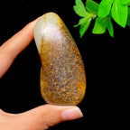 和田玉籽料秋梨皮白肉手把件（102.0g）