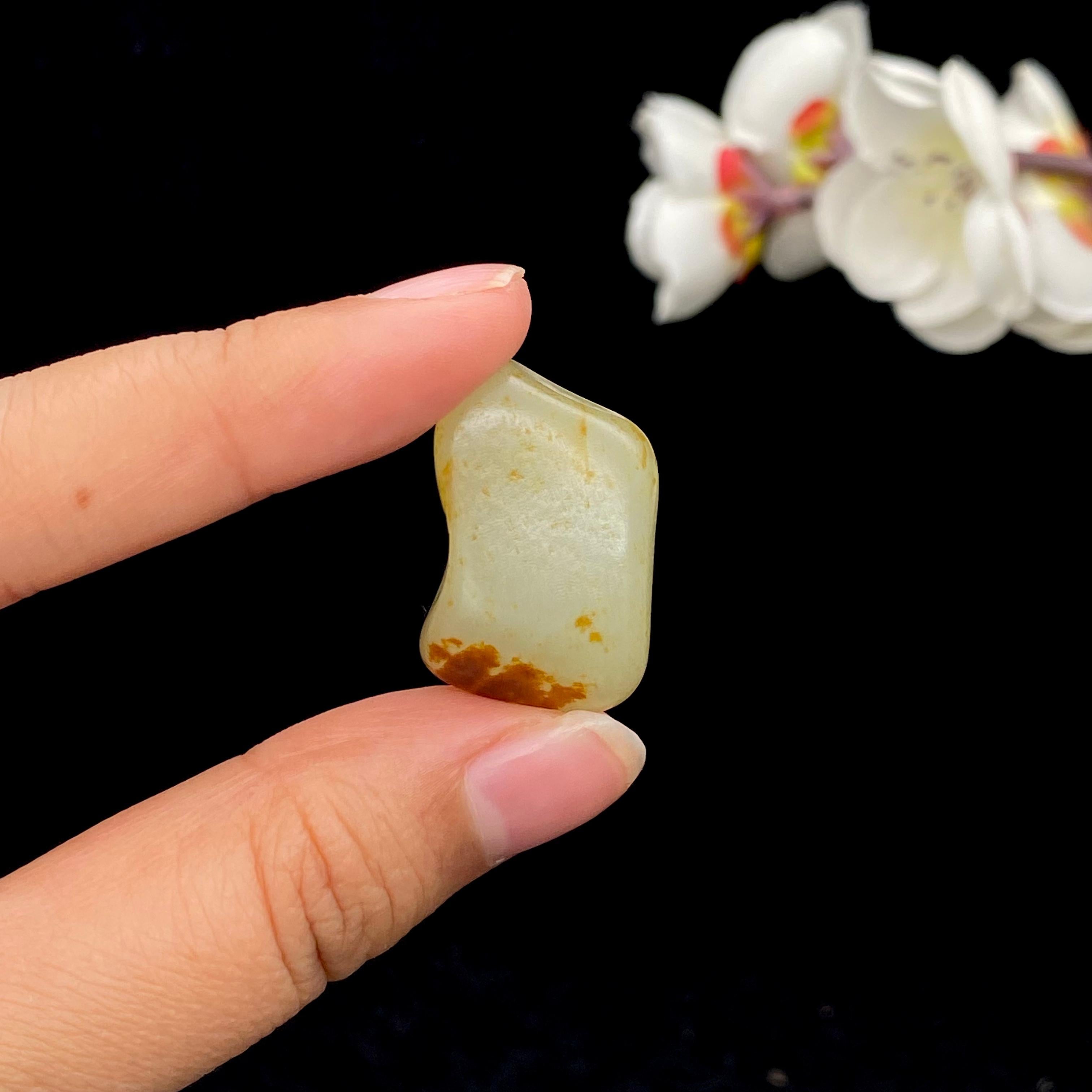 和田玉聚红皮籽料吊坠籽（10g）