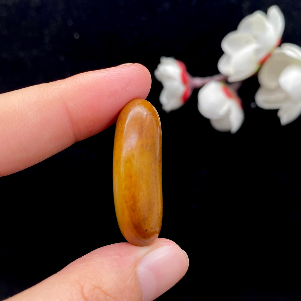 和田玉黄沁皮籽料（12.8g）
