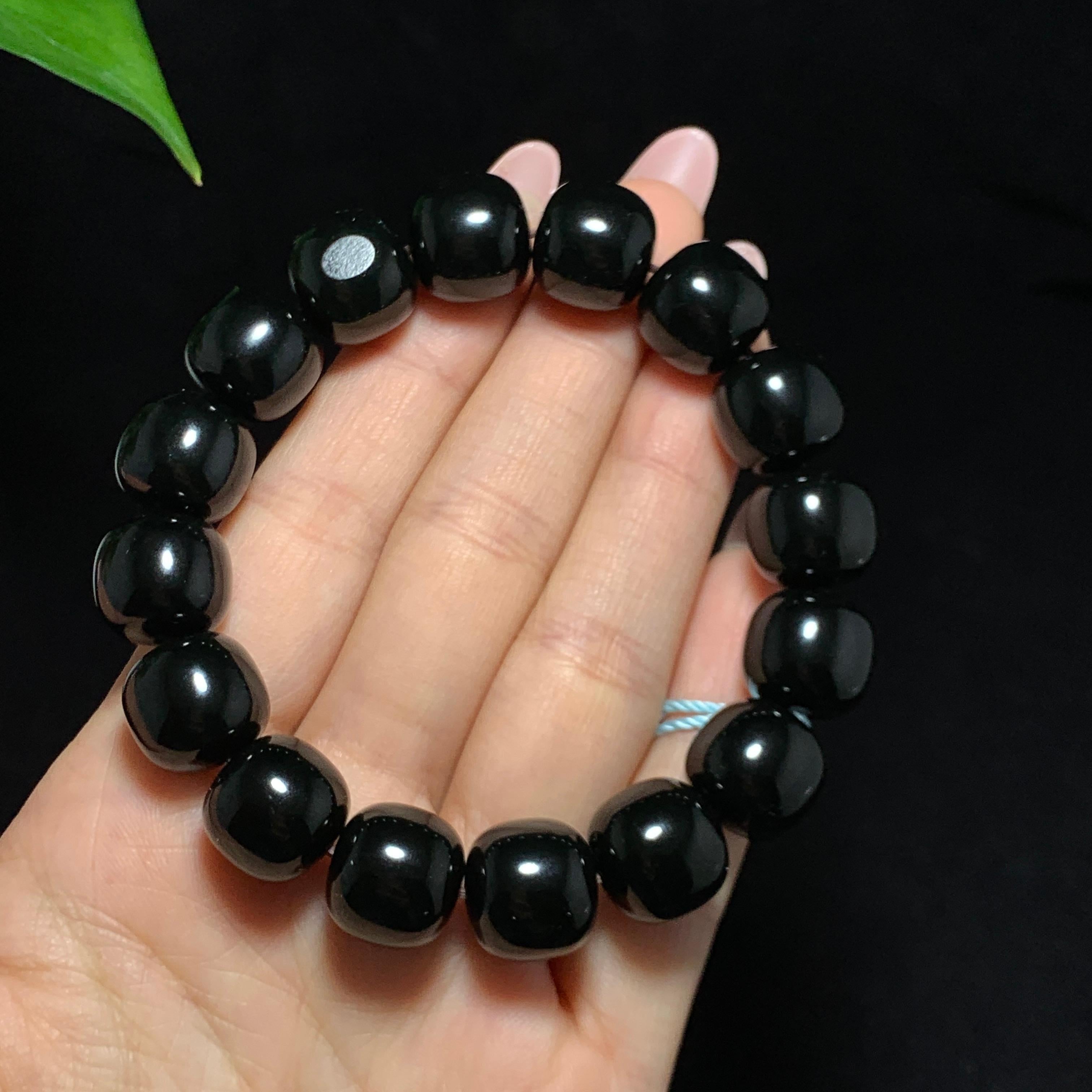 和田籽料黑青老型珠手串（77.0g）