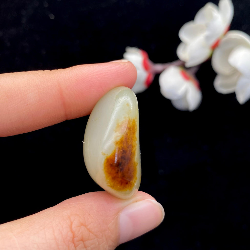 和田玉聚黄皮籽料吊坠籽（17.3g）