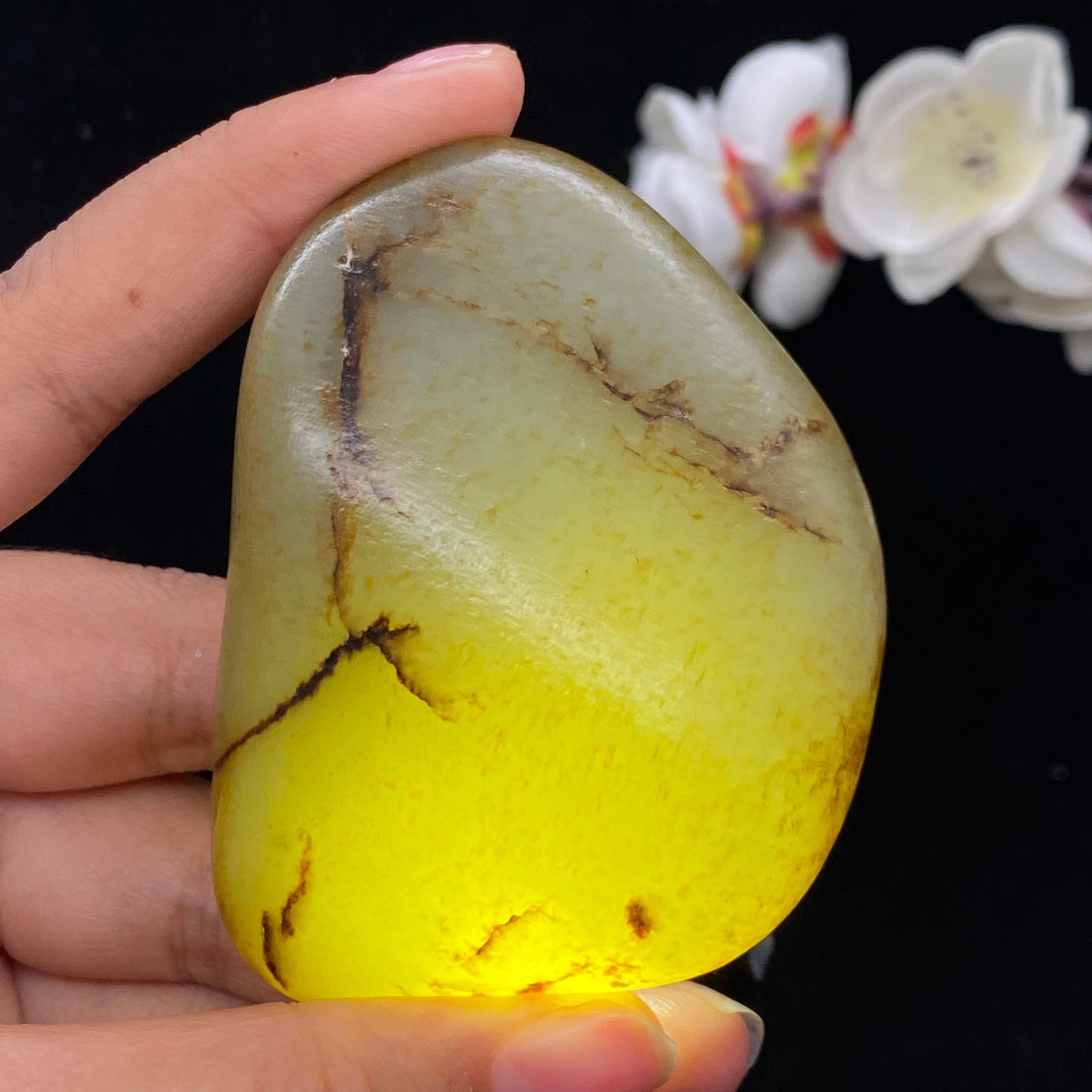 和田玉洒金皮籽料手把件（174.1g）