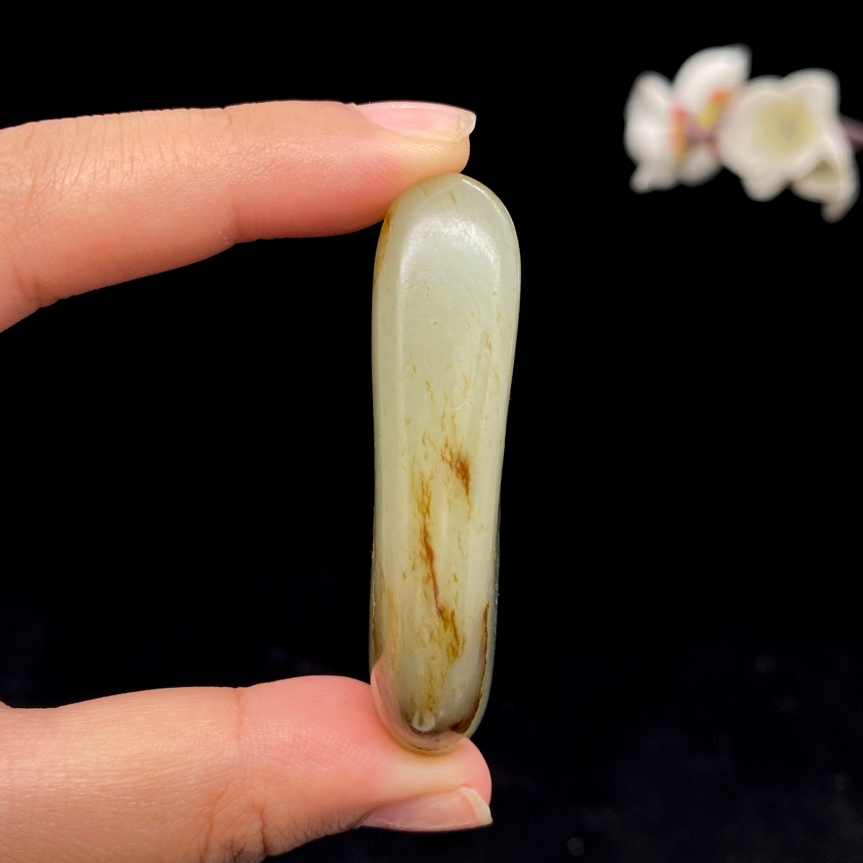 和田玉青白玉籽料挂件（34.8g）
