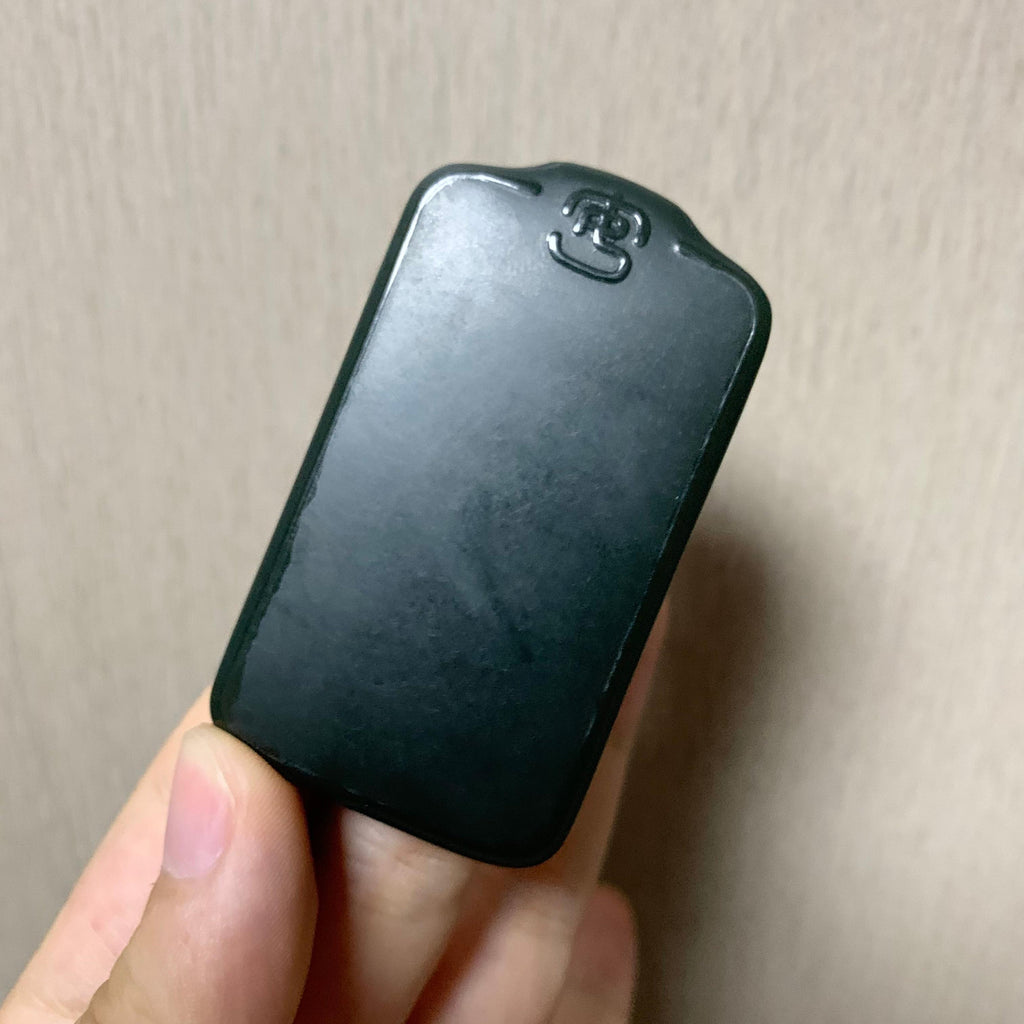 和田玉一细塔青无事牌（66.5g）