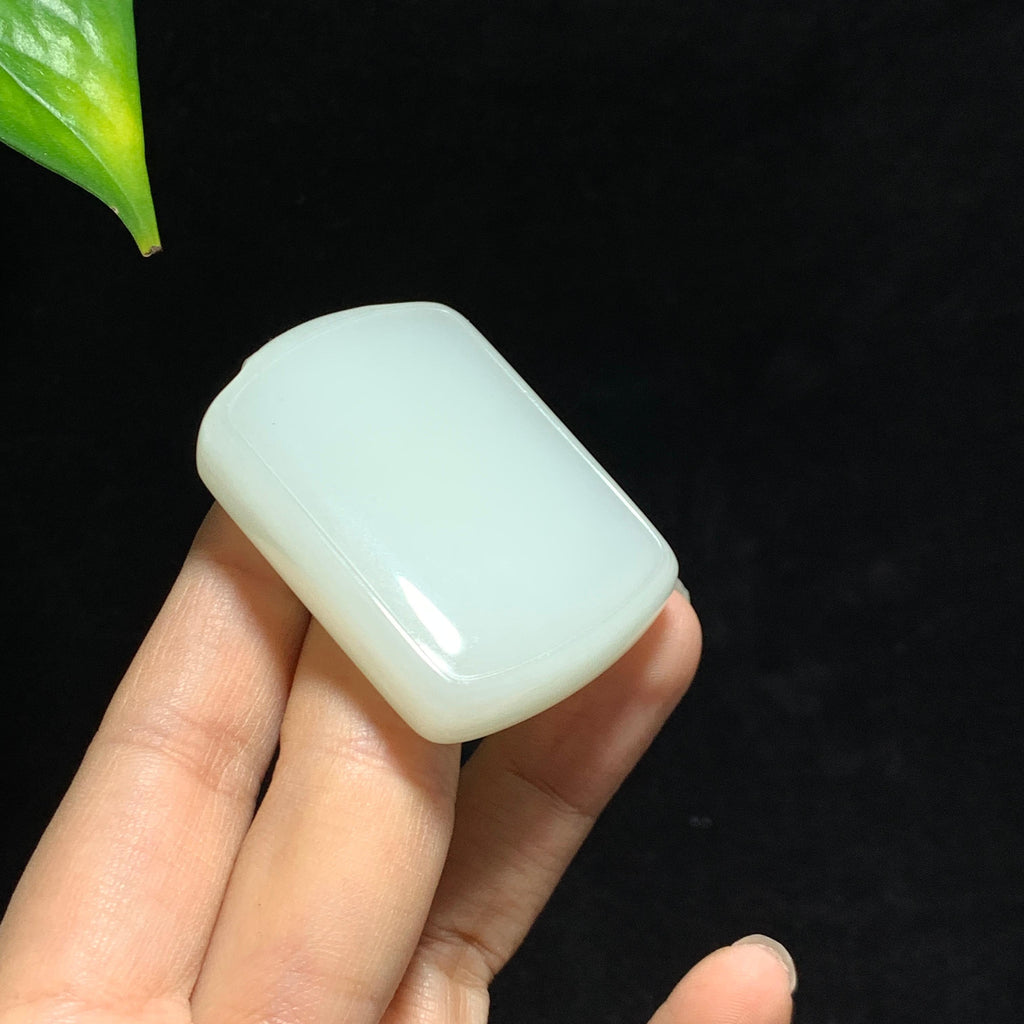 和田山料高冰底白玉无事牌（51.2g）