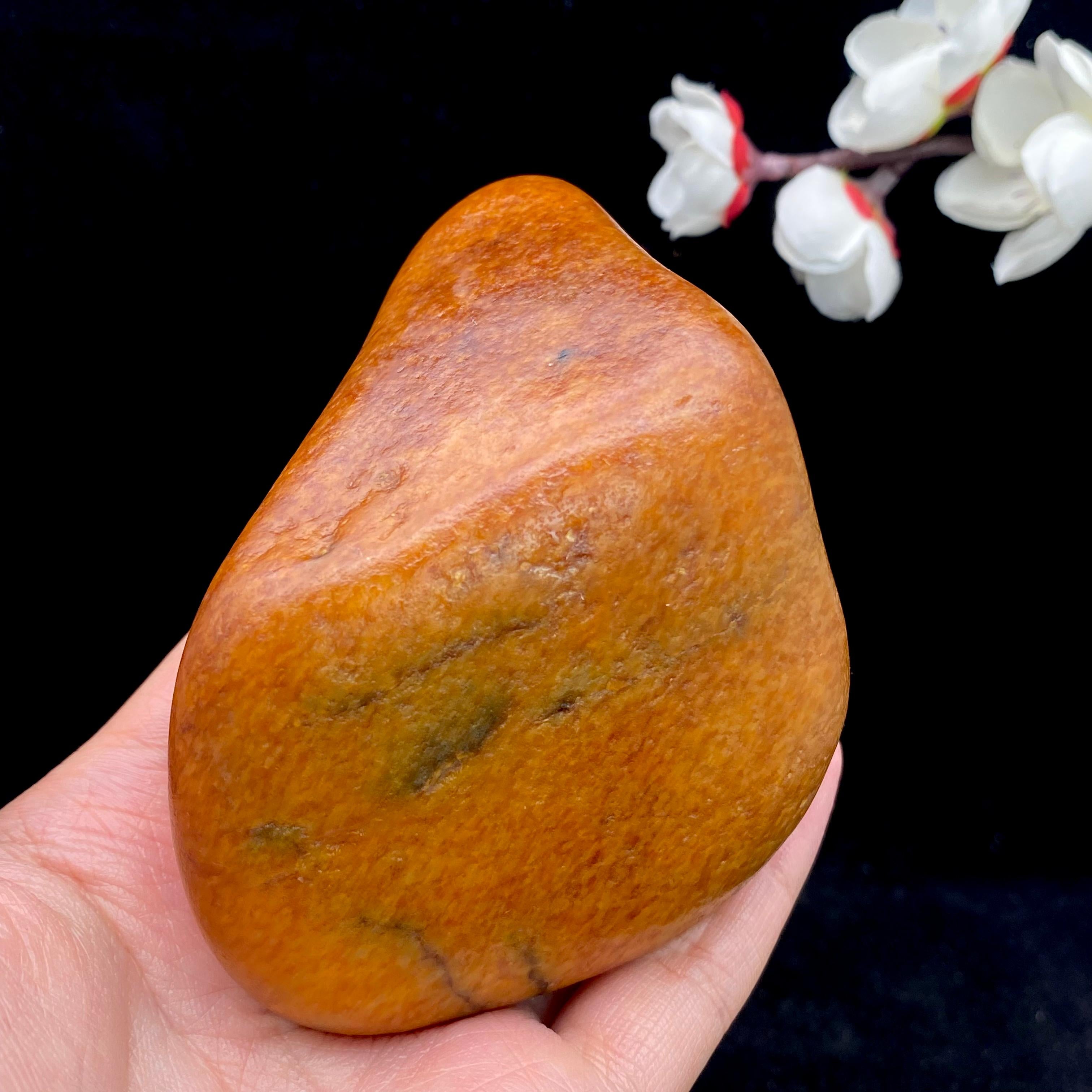 和田玉红沁皮籽料原石（428.1g）